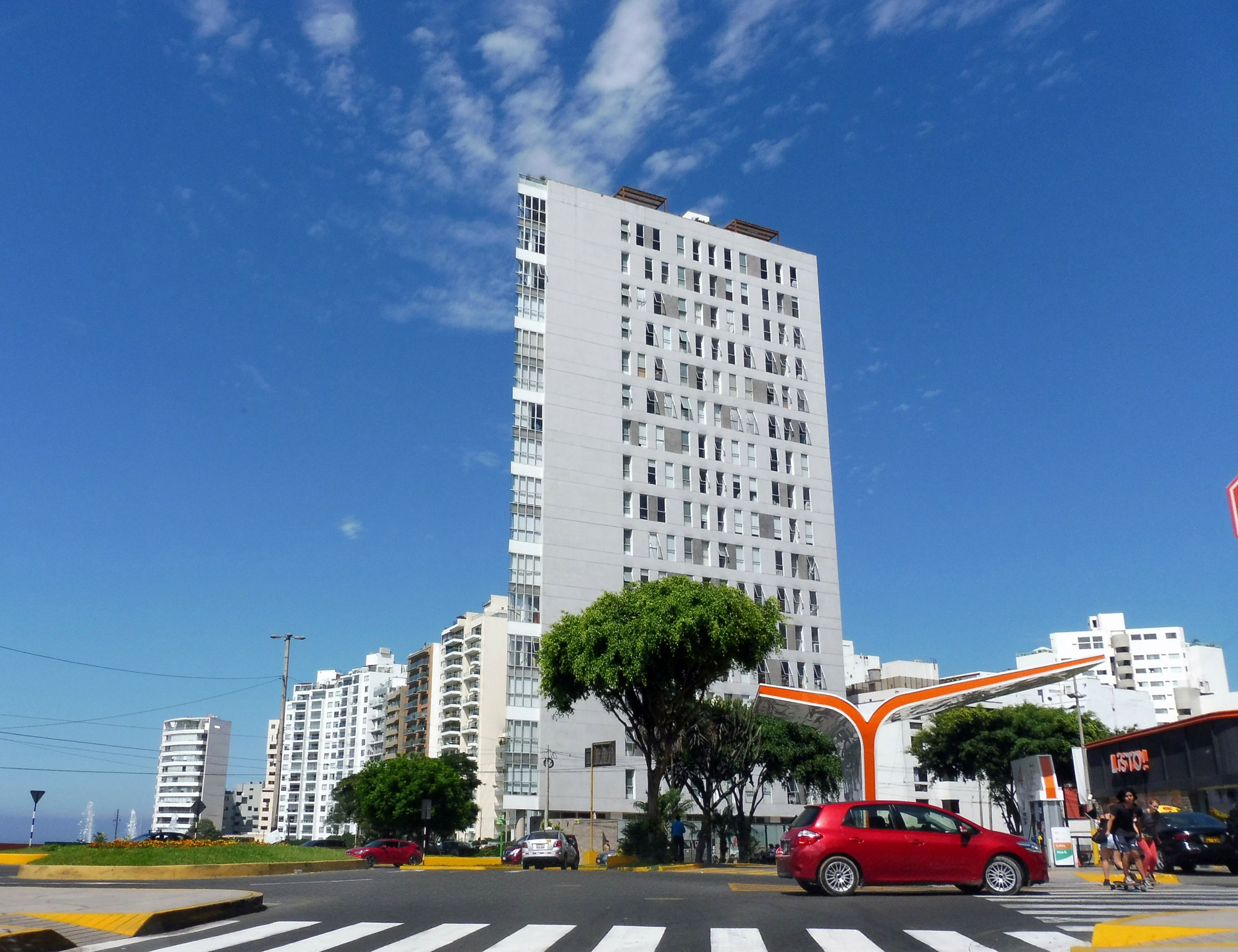 Panasonic DMC-ZS45 sample photo. Lima photography