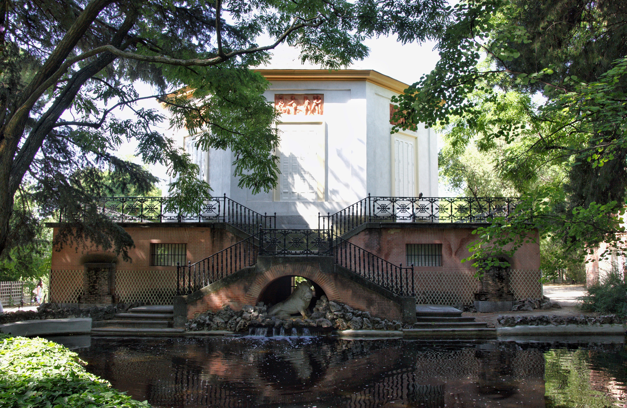 Canon 17-50mm sample photo. Parque de el capricho, madrid photography