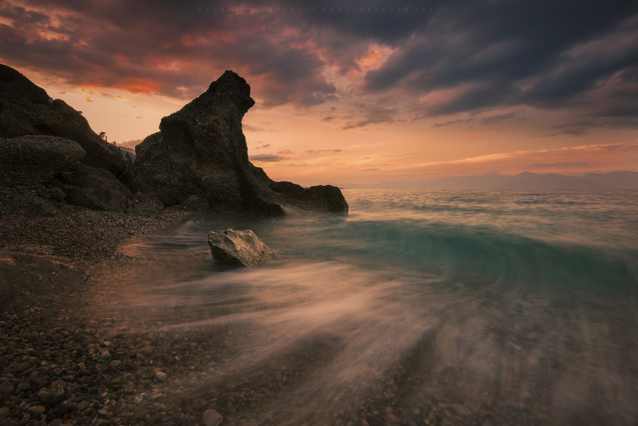 Nikon AF-S Nikkor 16-35mm F4G ED VR sample photo. Seascape photography