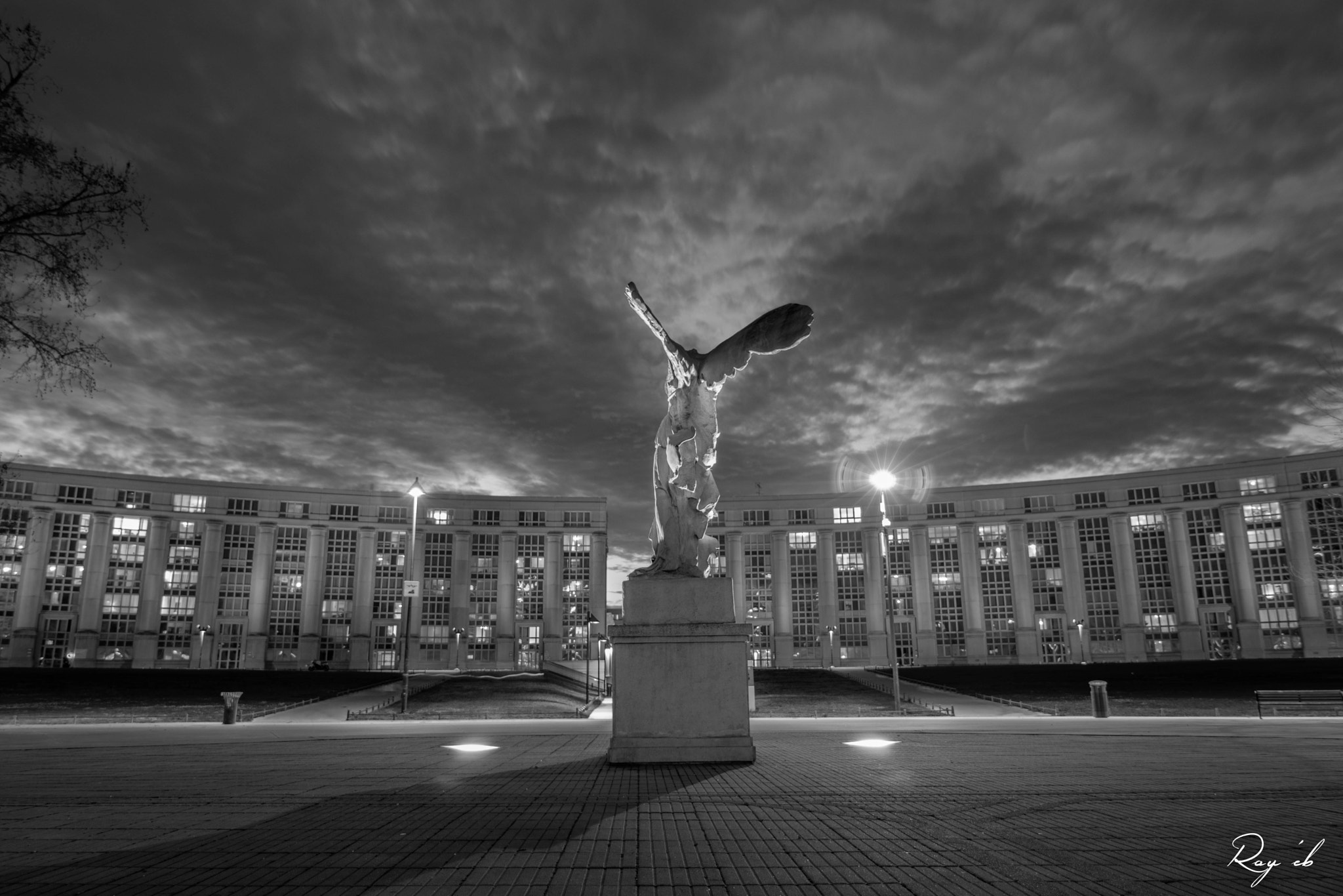 Tokina AT-X 16-28mm F2.8 Pro FX sample photo. Place de l europe (sur ) photography