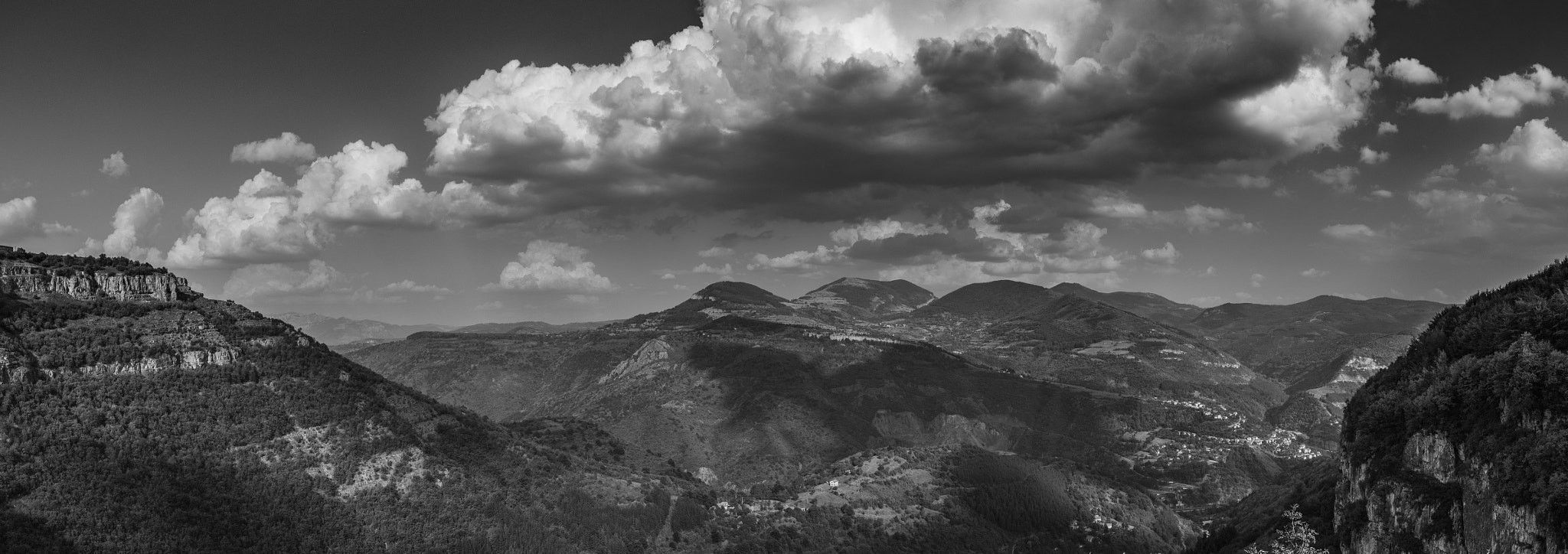 Canon EF 16-35mm F4L IS USM sample photo. Skaklia photography