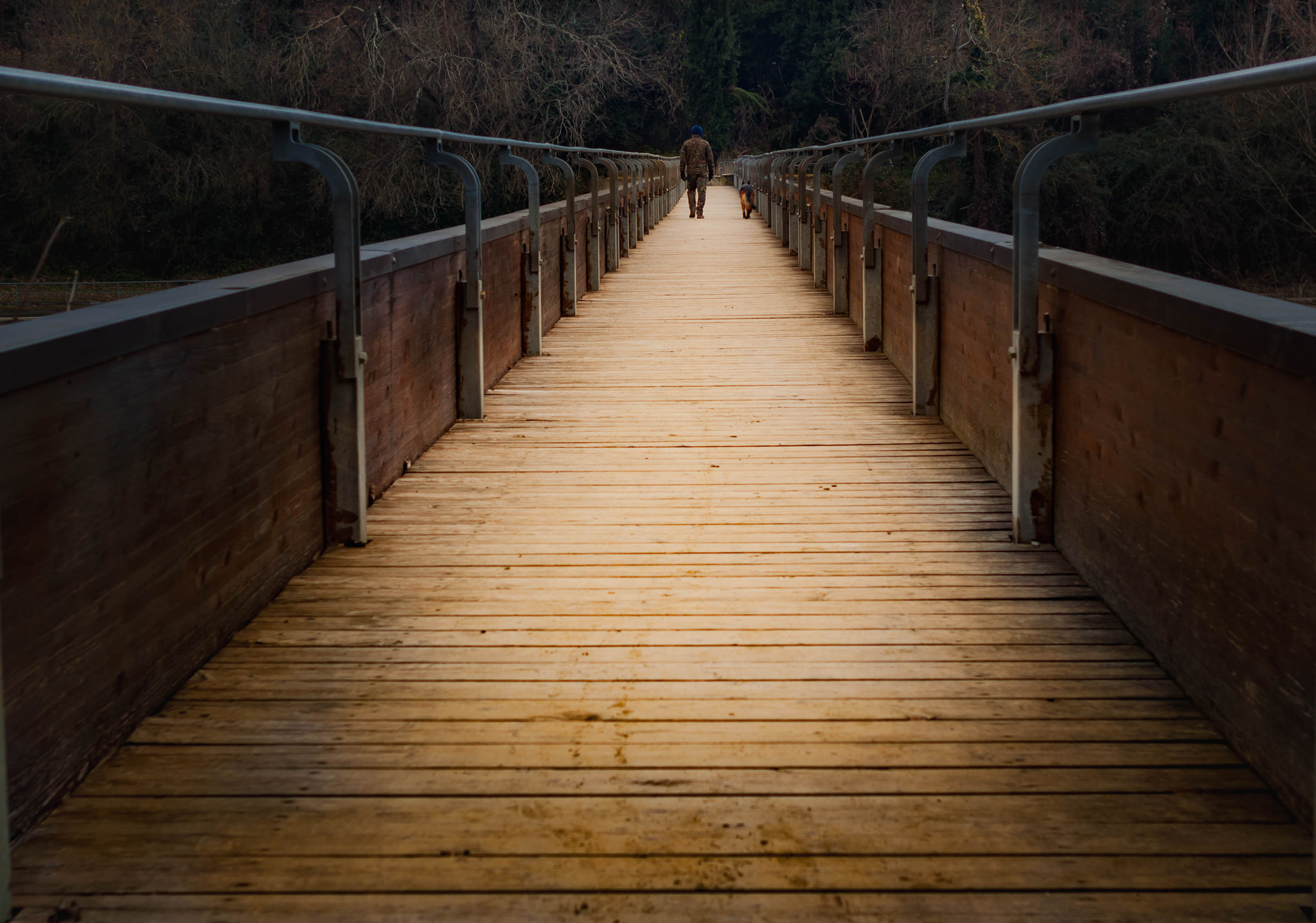 Canon EF 28mm F2.8 sample photo. A passeggio sul ponte photography