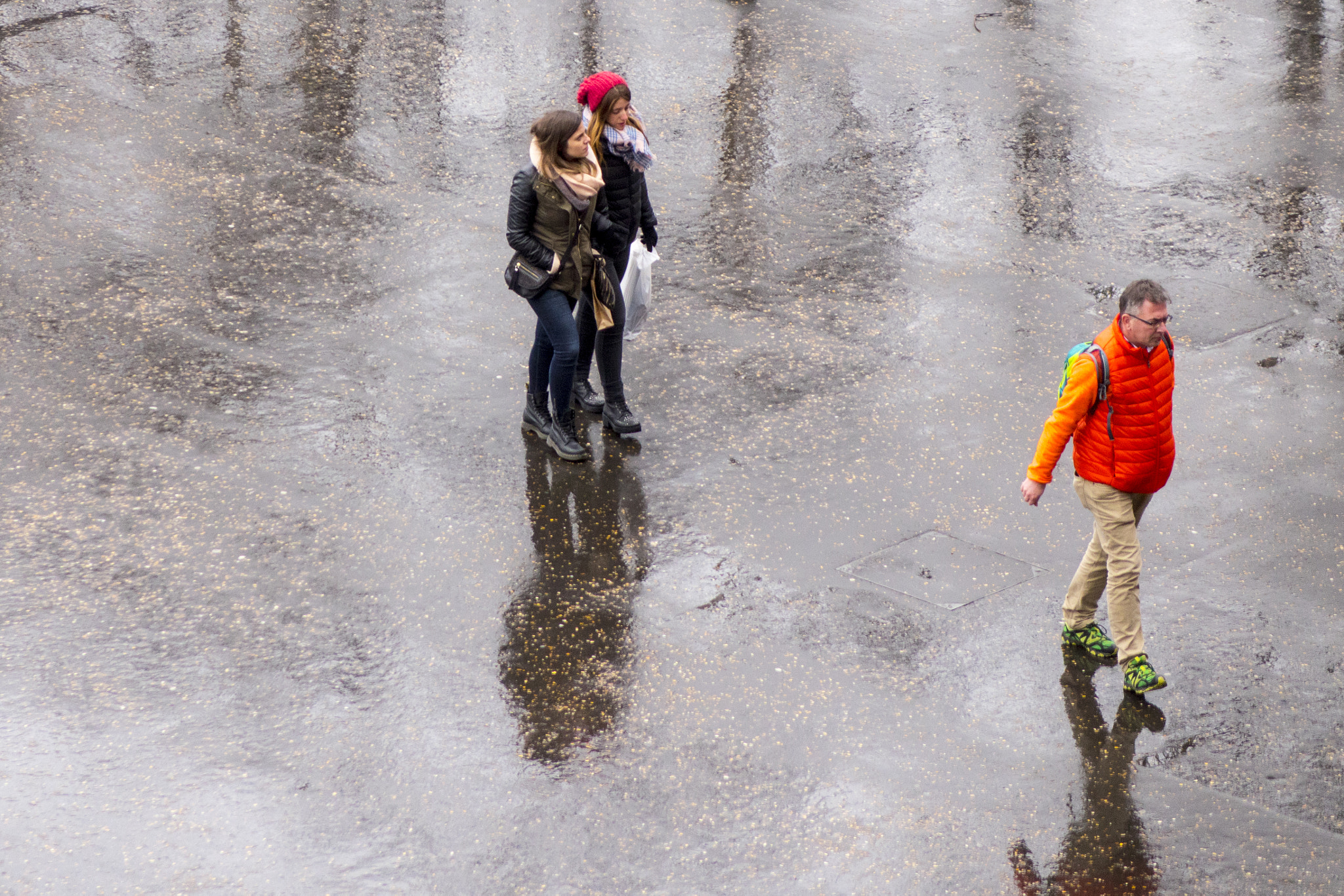 24-200mm F2.8 sample photo. Walking away from love photography
