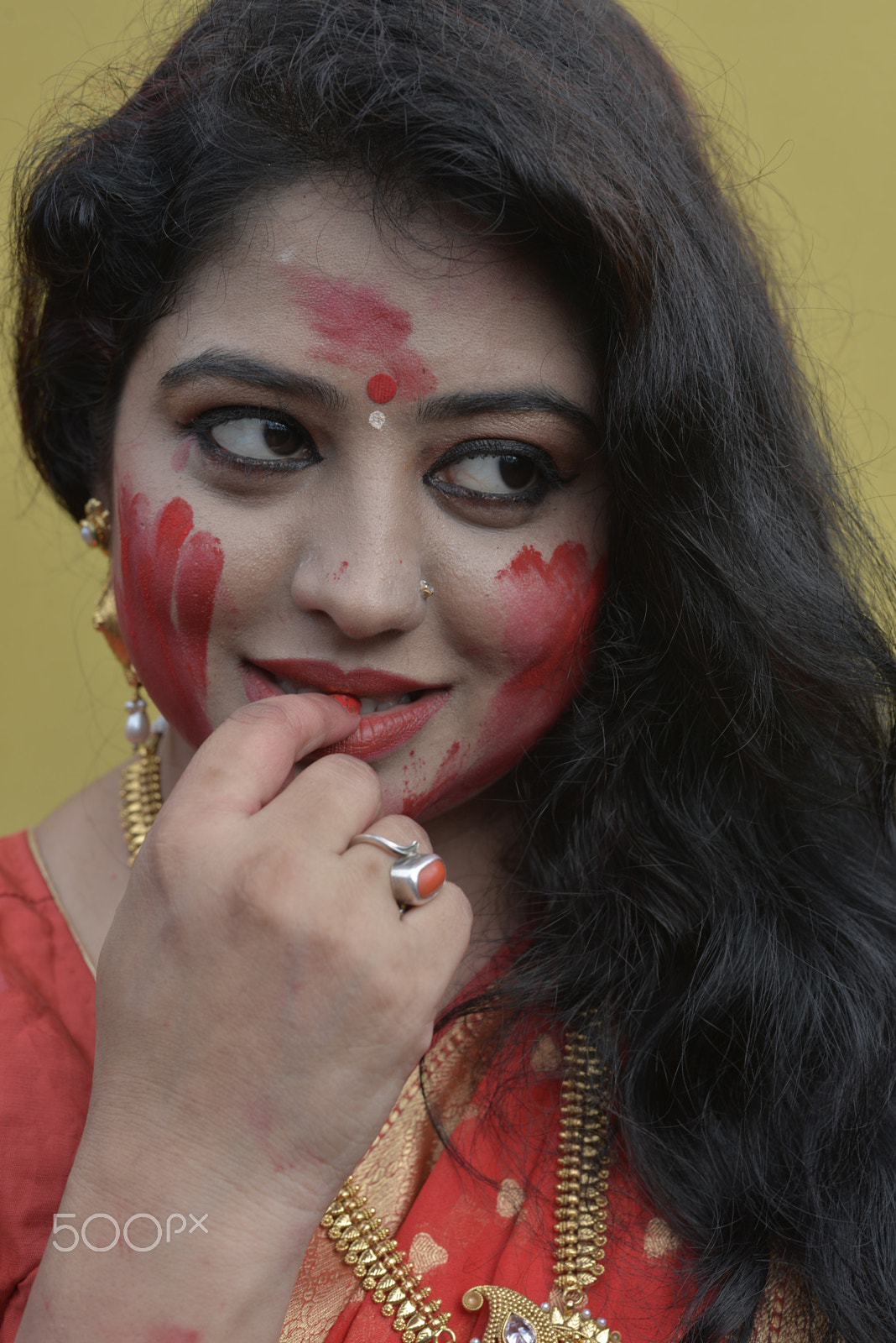 Nikon D800E + Nikon AF Nikkor 50mm F1.4D sample photo. A sexy bengali woman giving sexy look in red saree during durgapuja close up snap photography