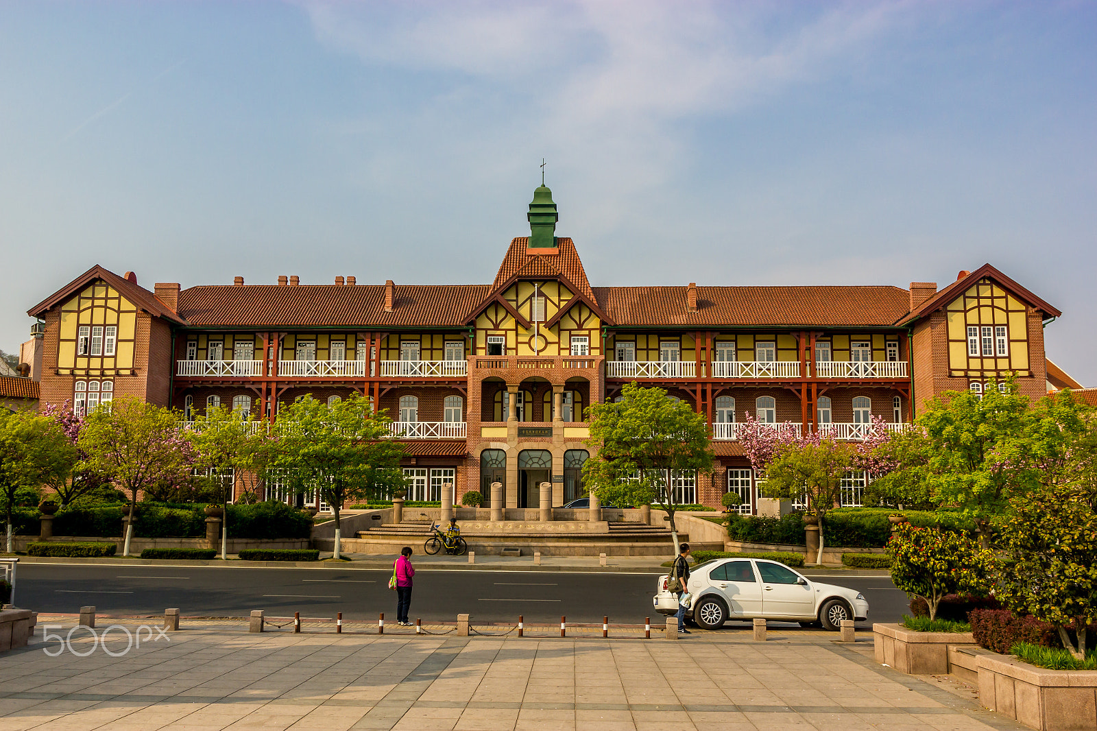 Canon EOS 550D (EOS Rebel T2i / EOS Kiss X4) sample photo. Old german guesthouse, qingdao photography