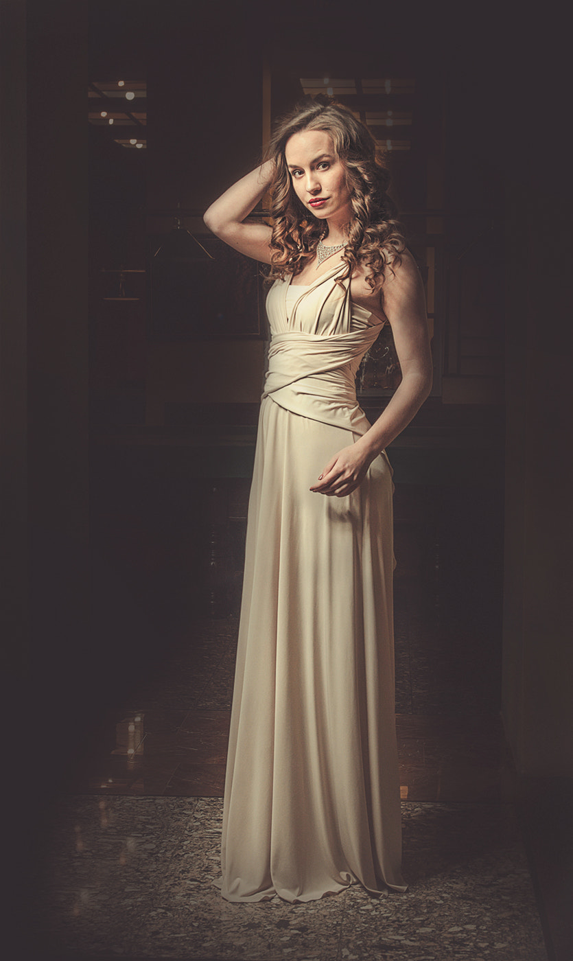 AF Zoom-Nikkor 28-105mm f/3.5-4.5D IF sample photo. Russian beauty photography