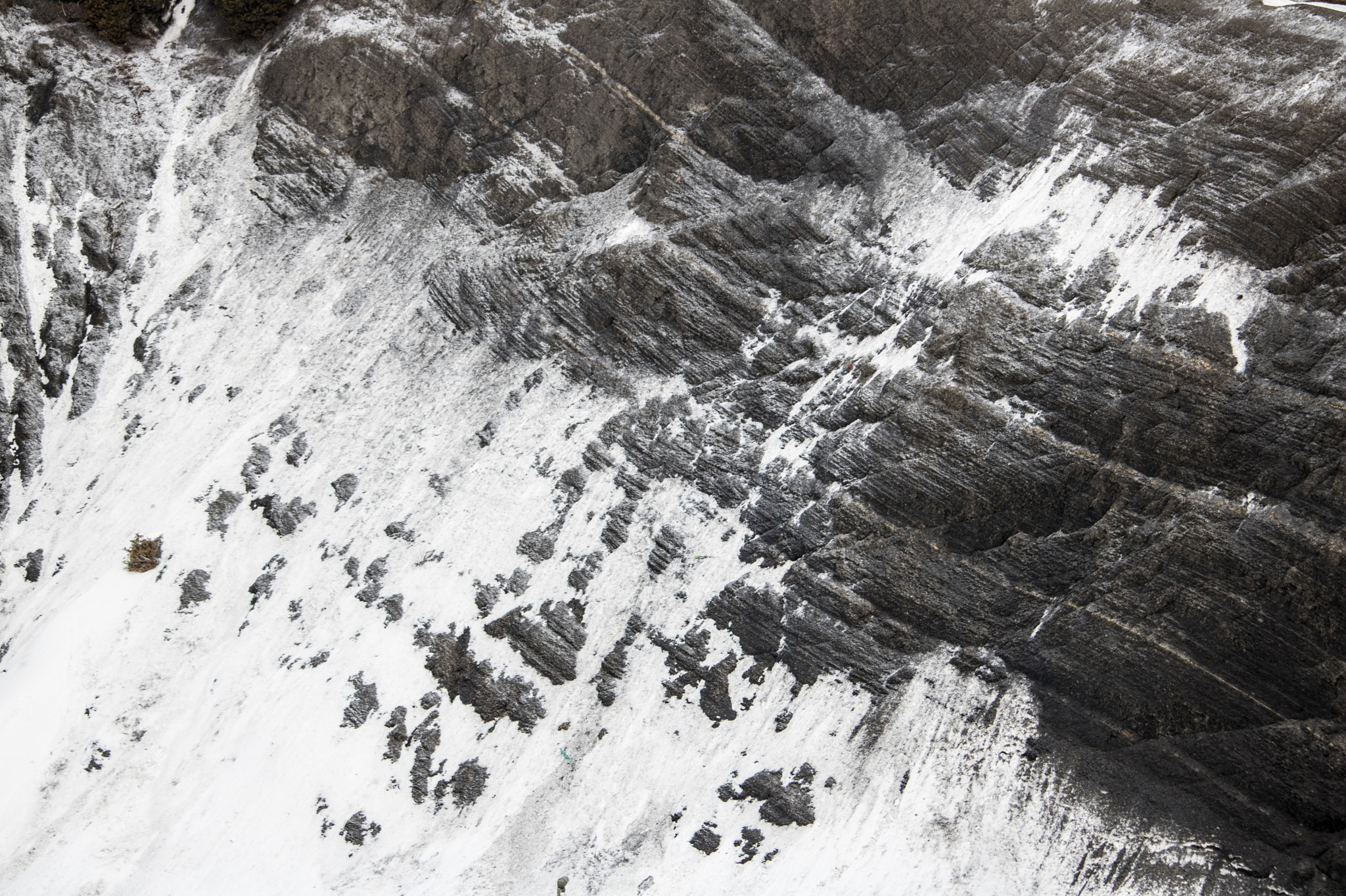 Canon EF-S 55-250mm F4-5.6 IS STM sample photo. Mountain side photography