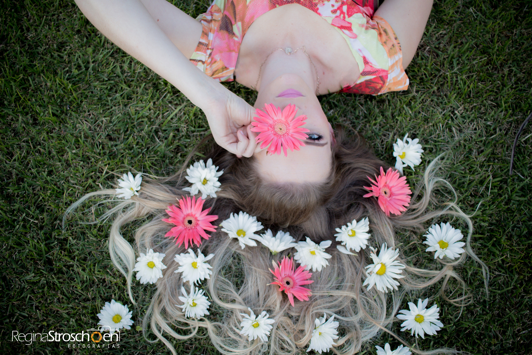 Canon EF-S 24mm F2.8 STM sample photo. Flower girl photography