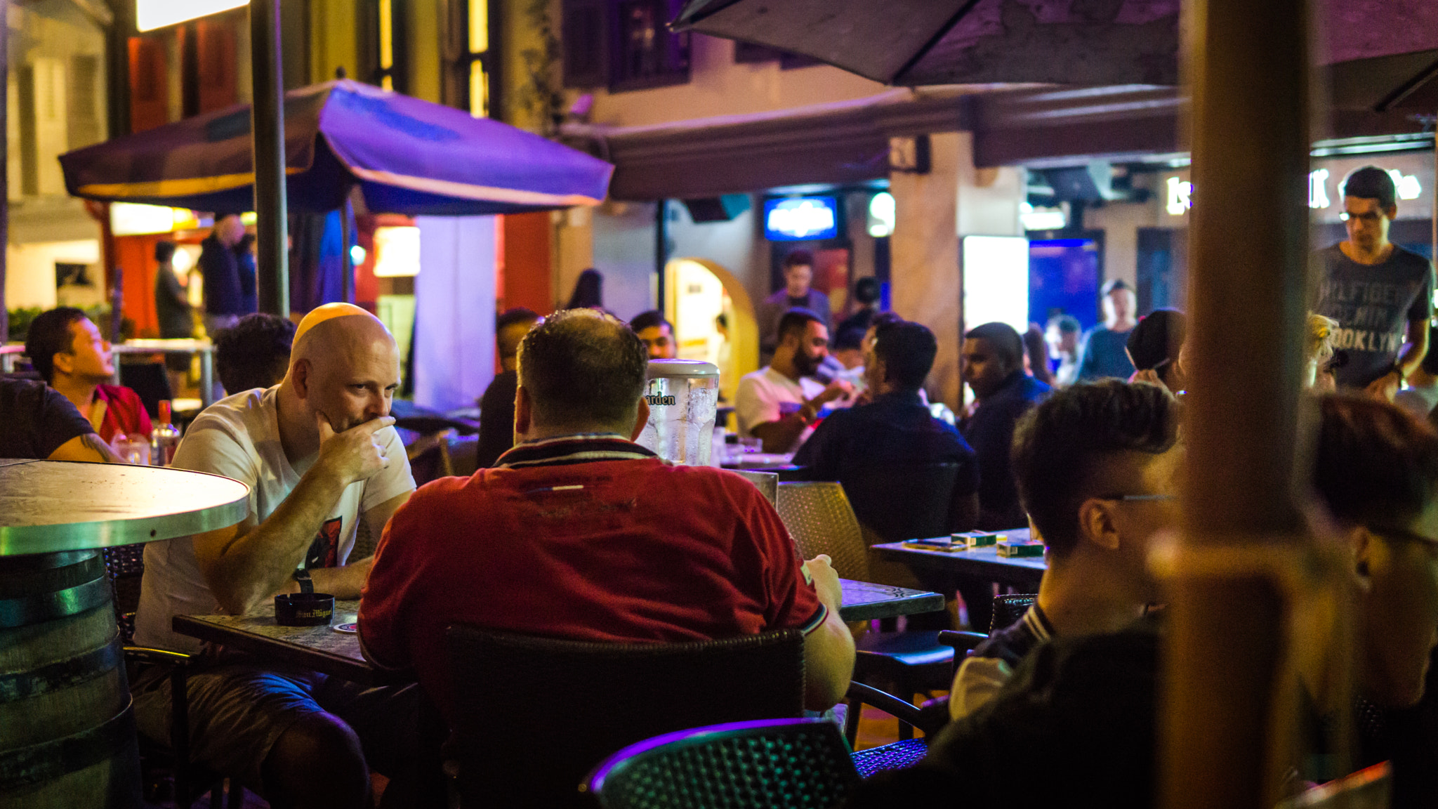 Sony a5100 sample photo. Night life photography