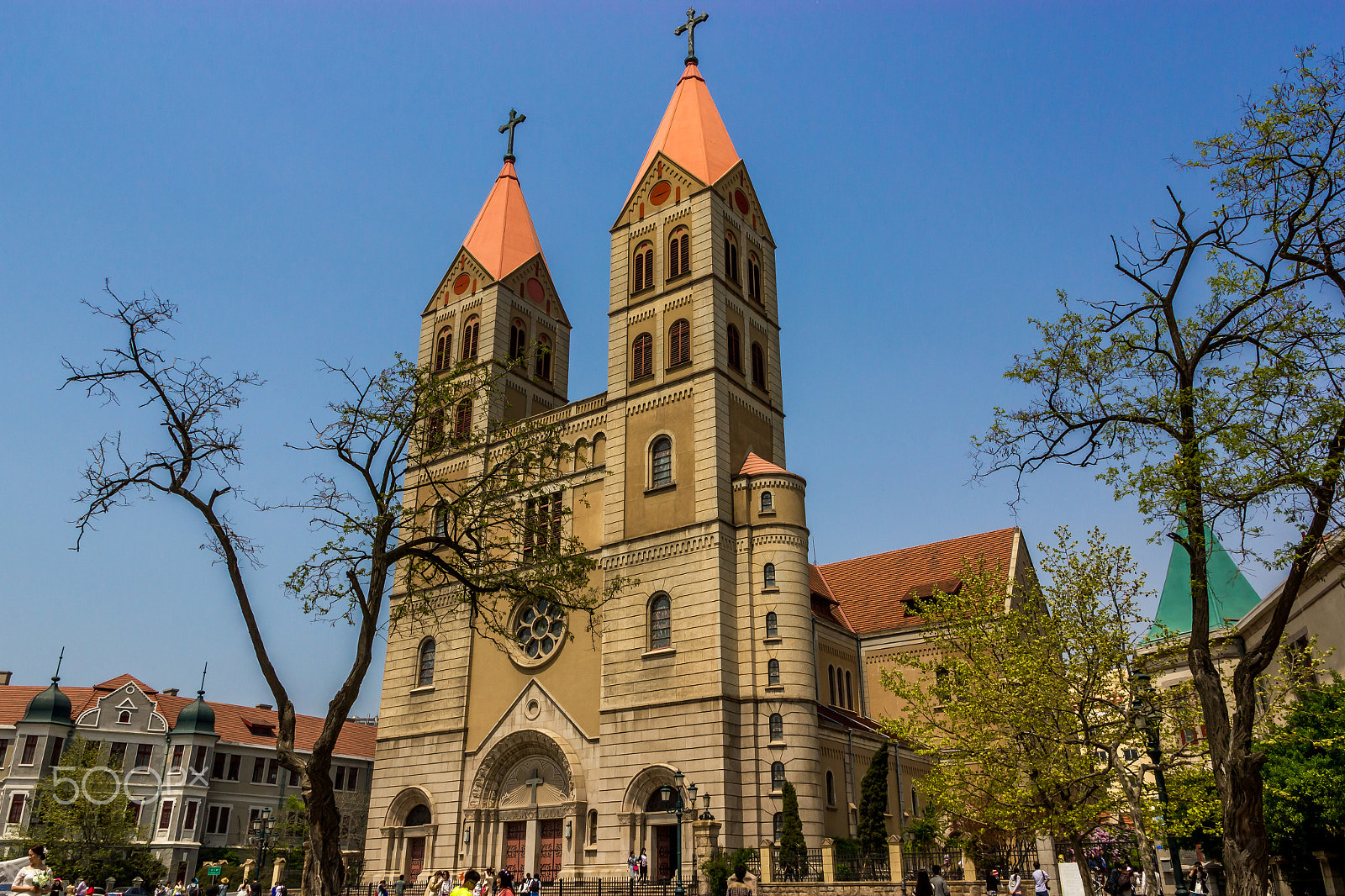 Canon EOS 550D (EOS Rebel T2i / EOS Kiss X4) sample photo. Zhejiang road catholic church, qingdao photography