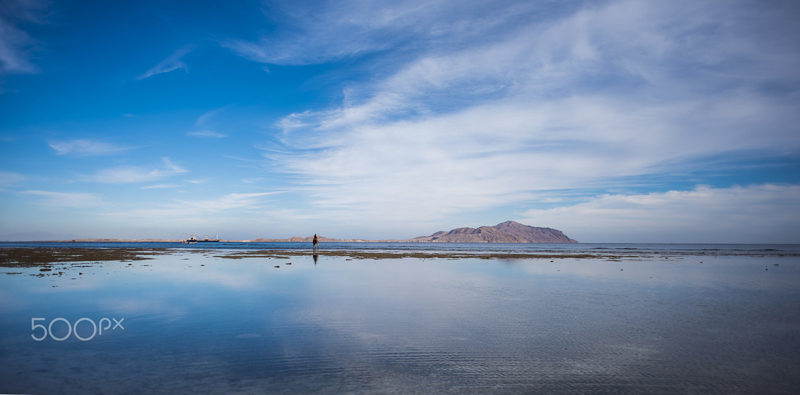 Nikon D750 + Nikon AF Nikkor 24mm F2.8D sample photo. Sea photography