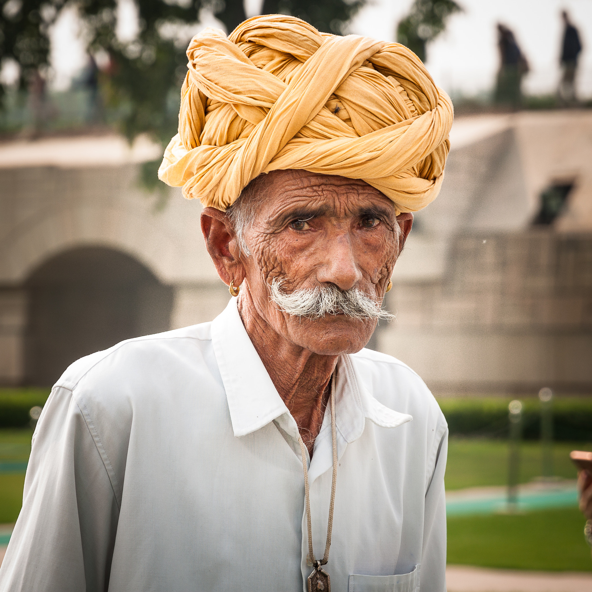 Canon EOS 500D (EOS Rebel T1i / EOS Kiss X3) sample photo. Yellow turban - new delhi photography