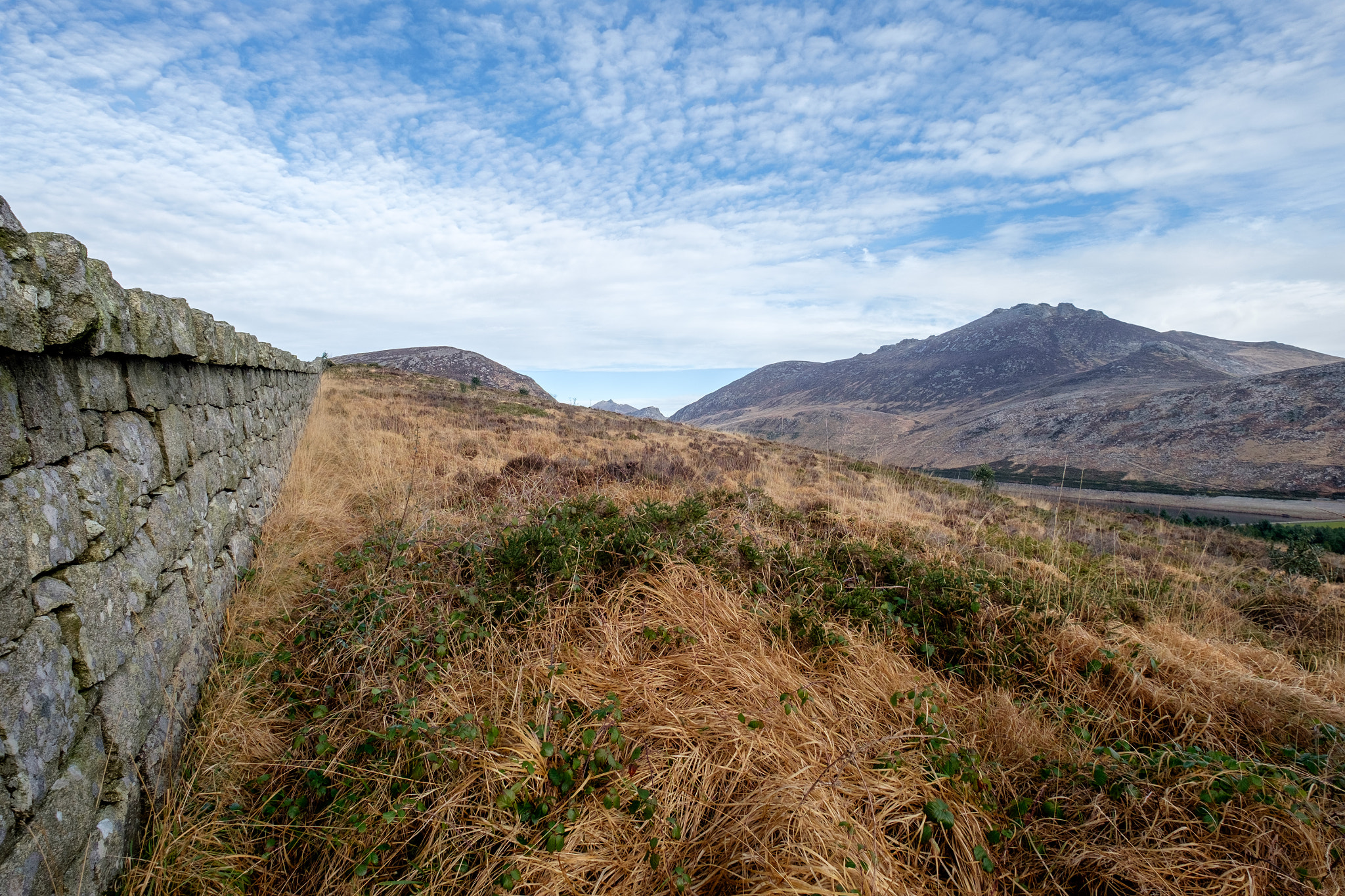 Fujifilm X-E2 + Fujifilm XF 10-24mm F4 R OIS sample photo. The mourne wall photography