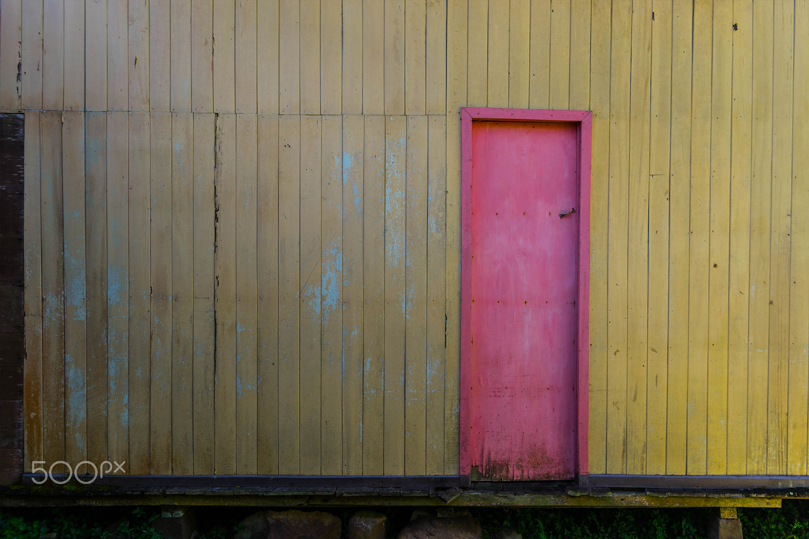 Nikon D5500 sample photo. A cottage door photography