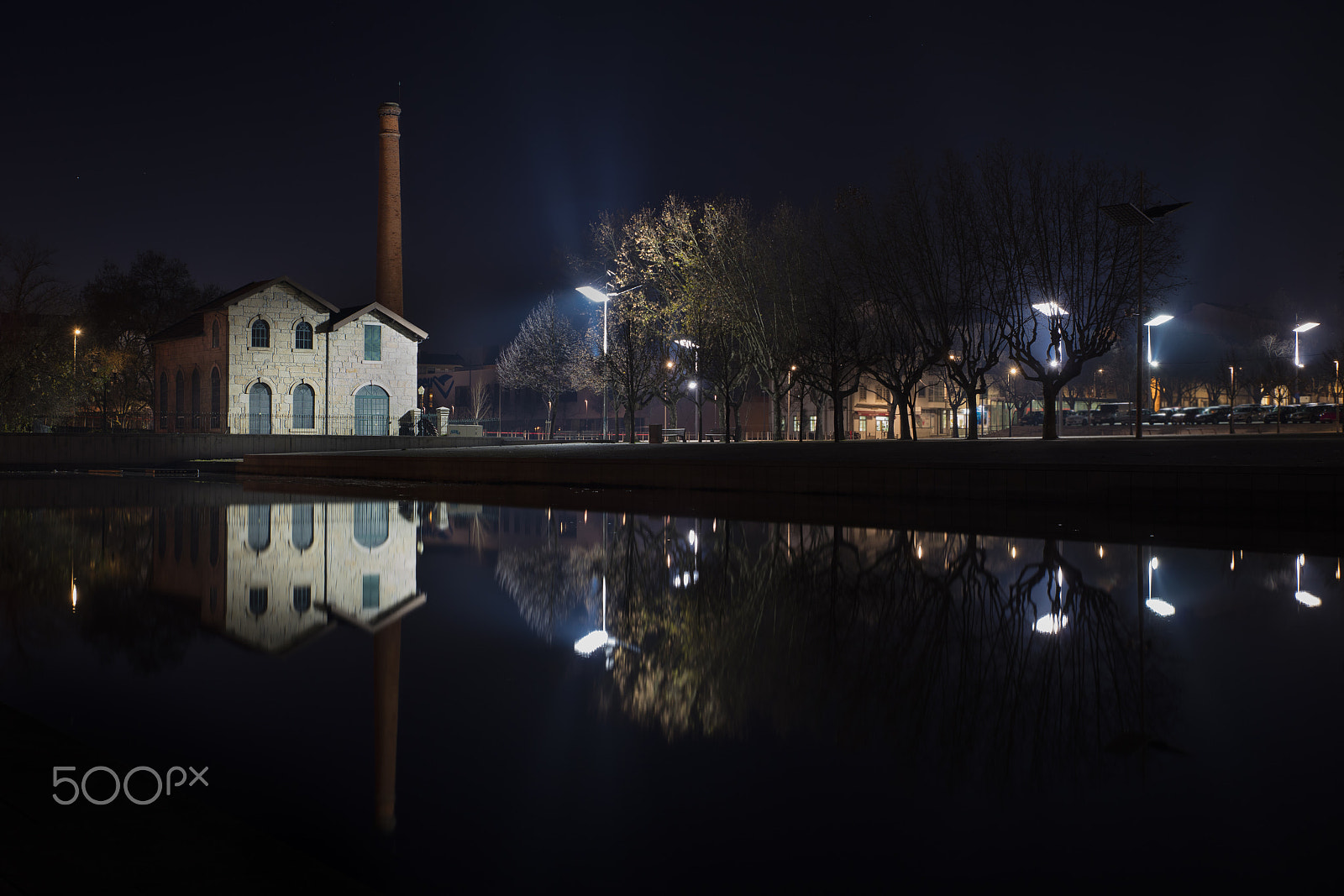 Canon EOS 5DS + Sigma 24-70mm F2.8 EX DG Macro sample photo. Viseu at night photography