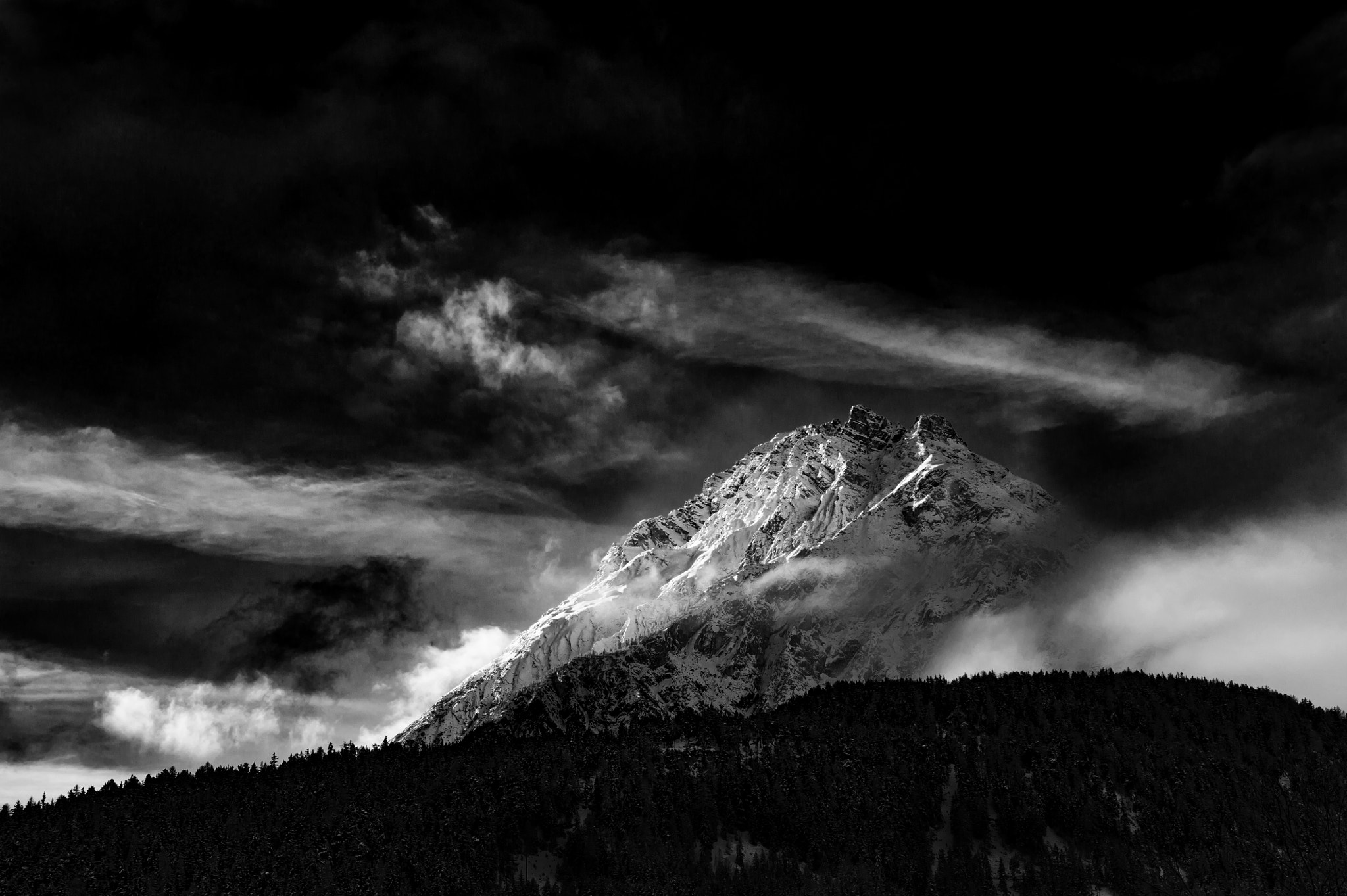 Nikon D3S sample photo. Early light touching the mountain. photography