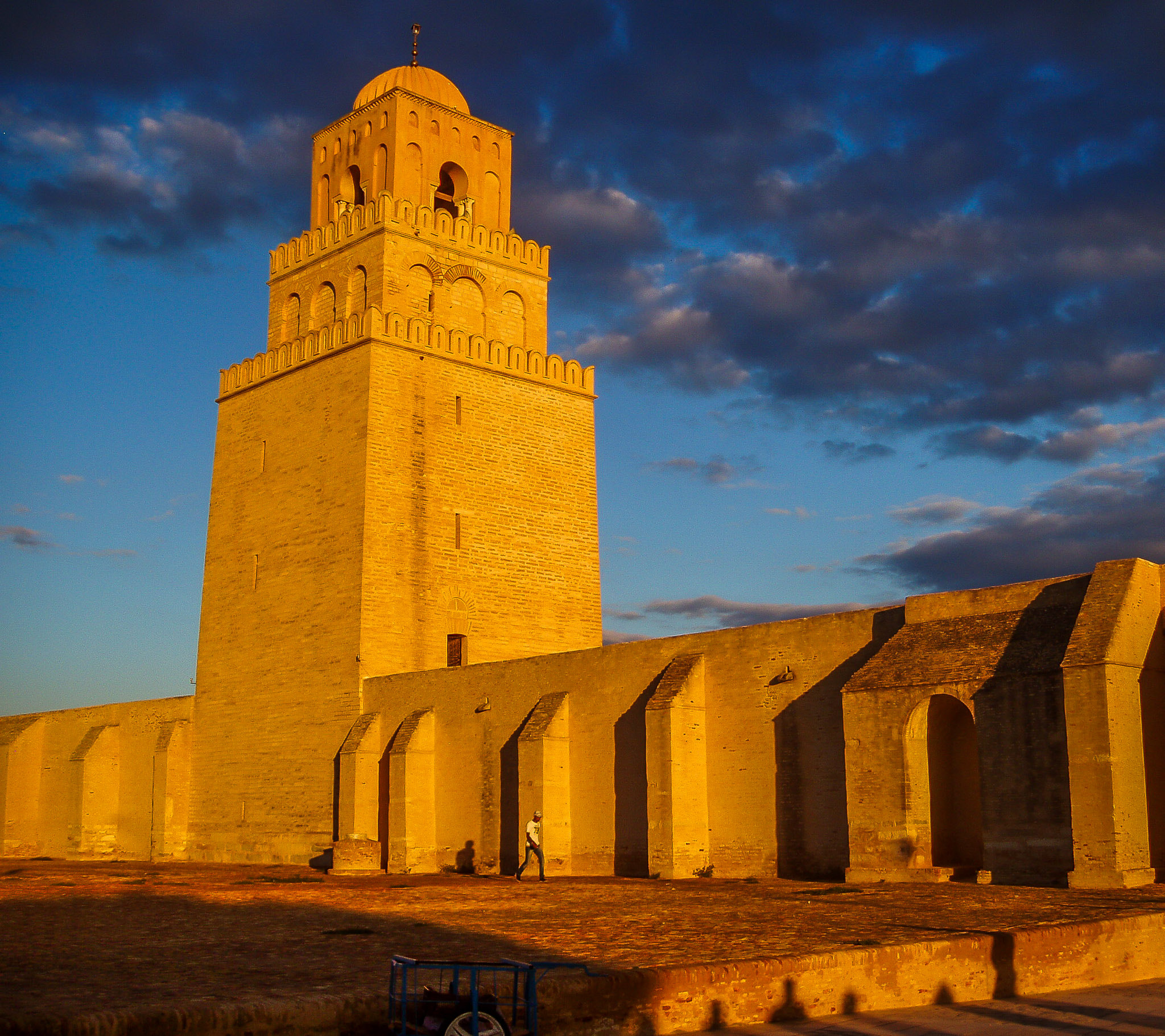 Olympus C-5000Z sample photo. Mosque at sunset. photography