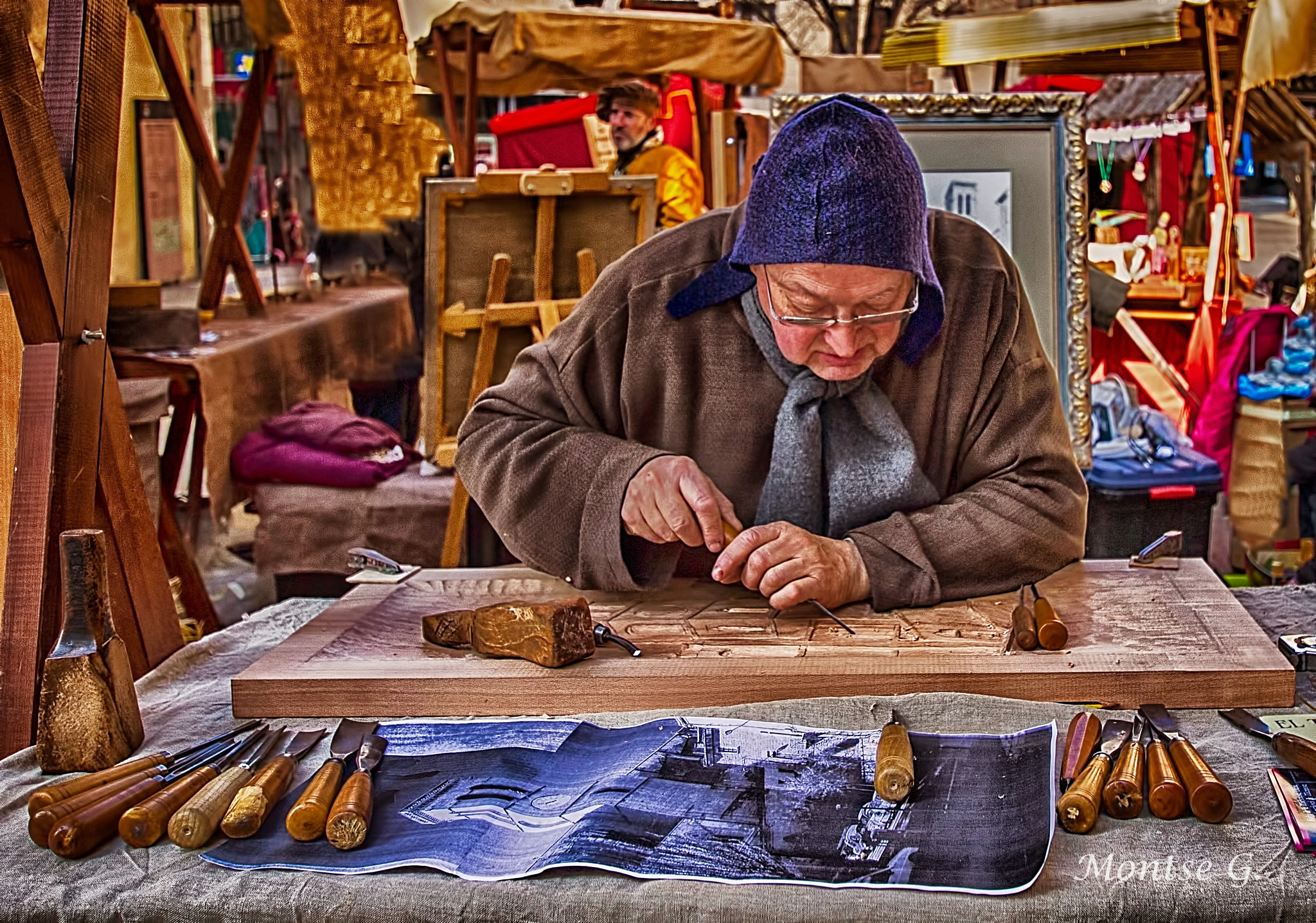 Sigma 10-20mm F3.5 EX DC HSM sample photo. Tallador de madera. photography