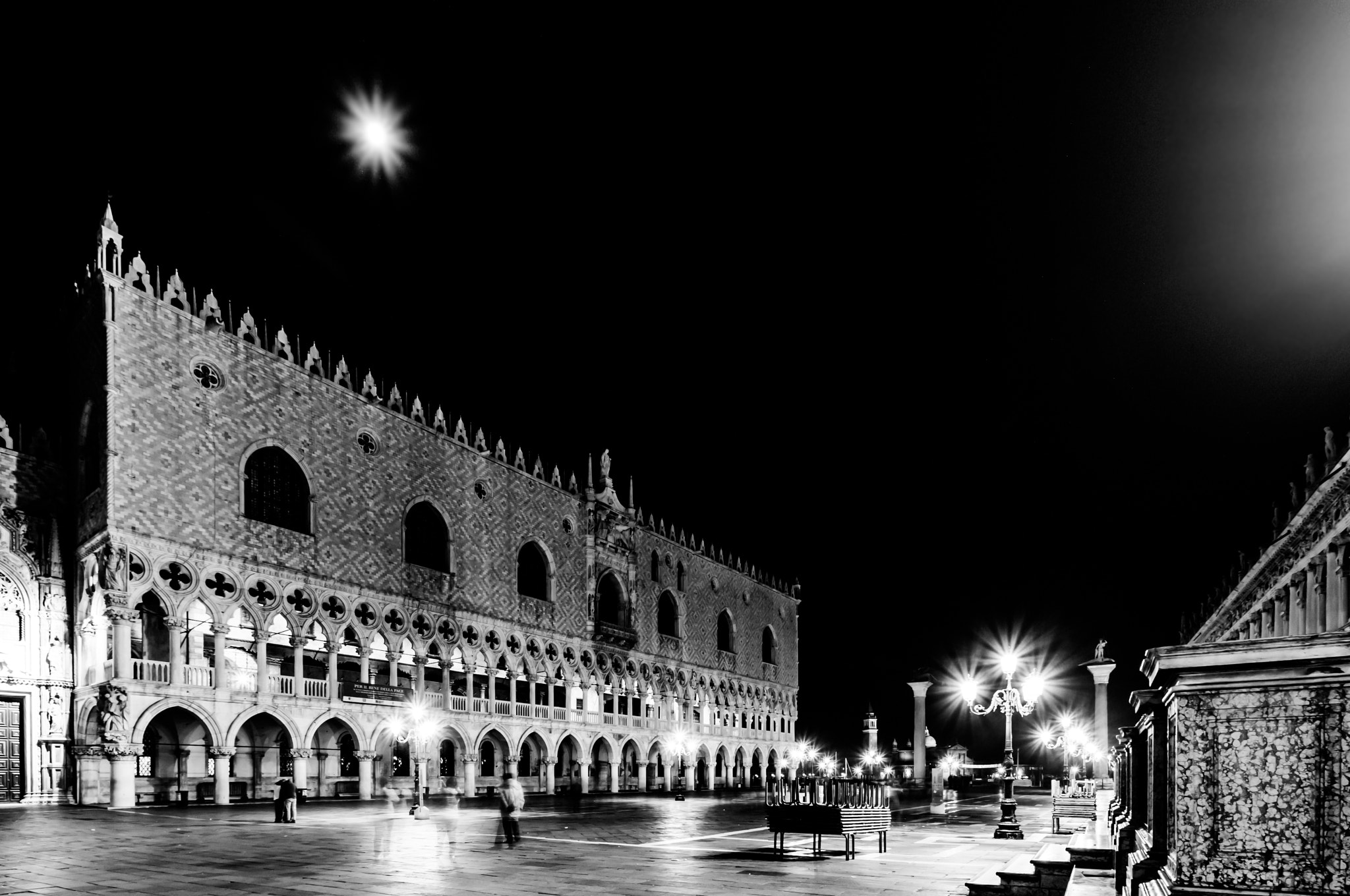 Pentax K-7 sample photo. Doge's palace by night photography