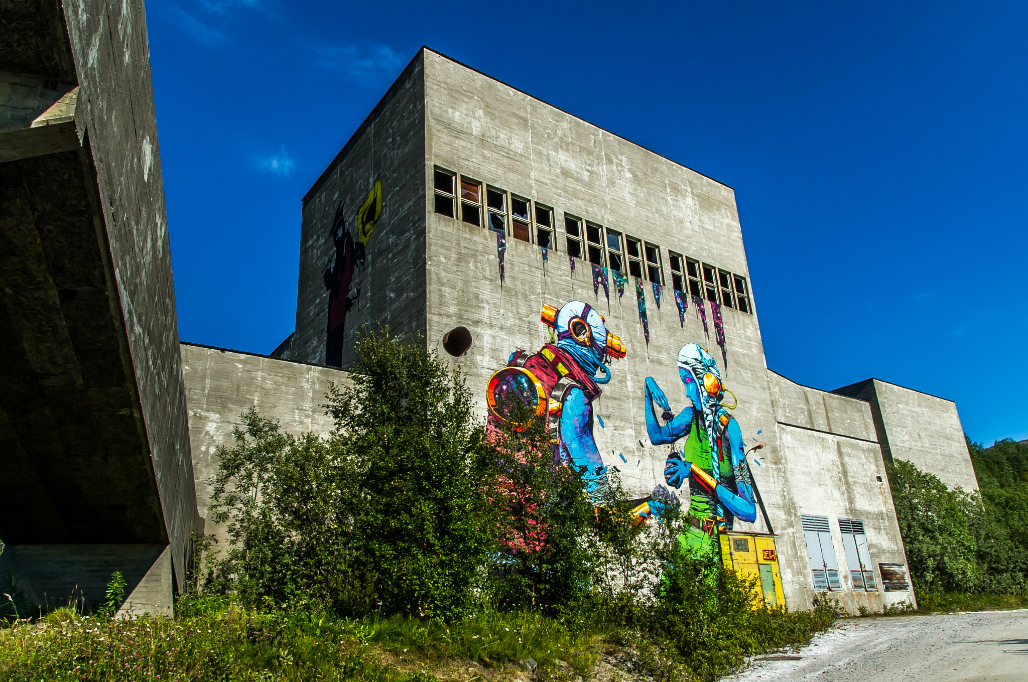 Sigma 17-70mm F2.8-4 DC Macro OS HSM sample photo. Streetart in sulitjelma /norway photography