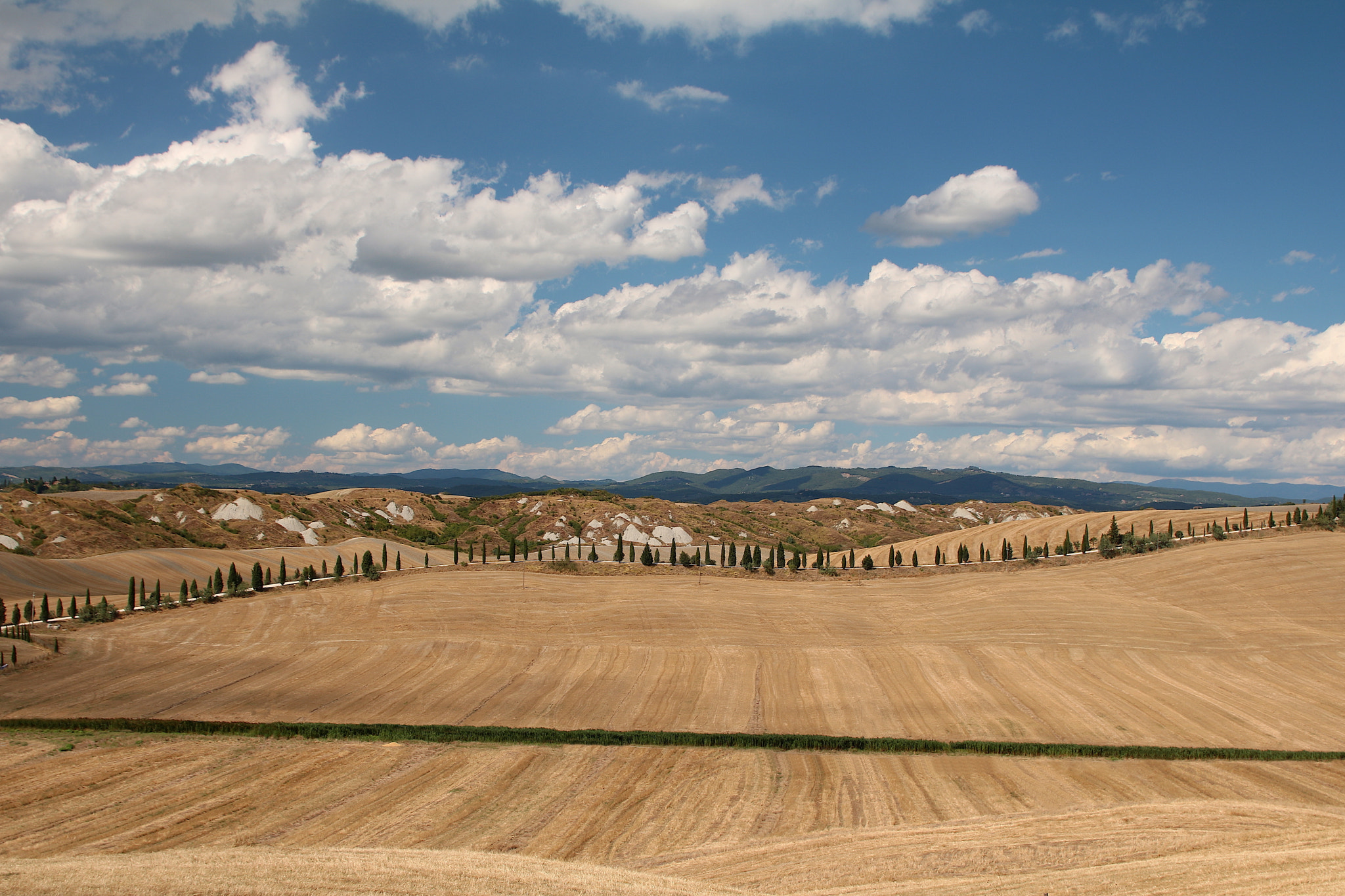 Canon EOS 760D (EOS Rebel T6s / EOS 8000D) sample photo. Panorama di campagna. photography
