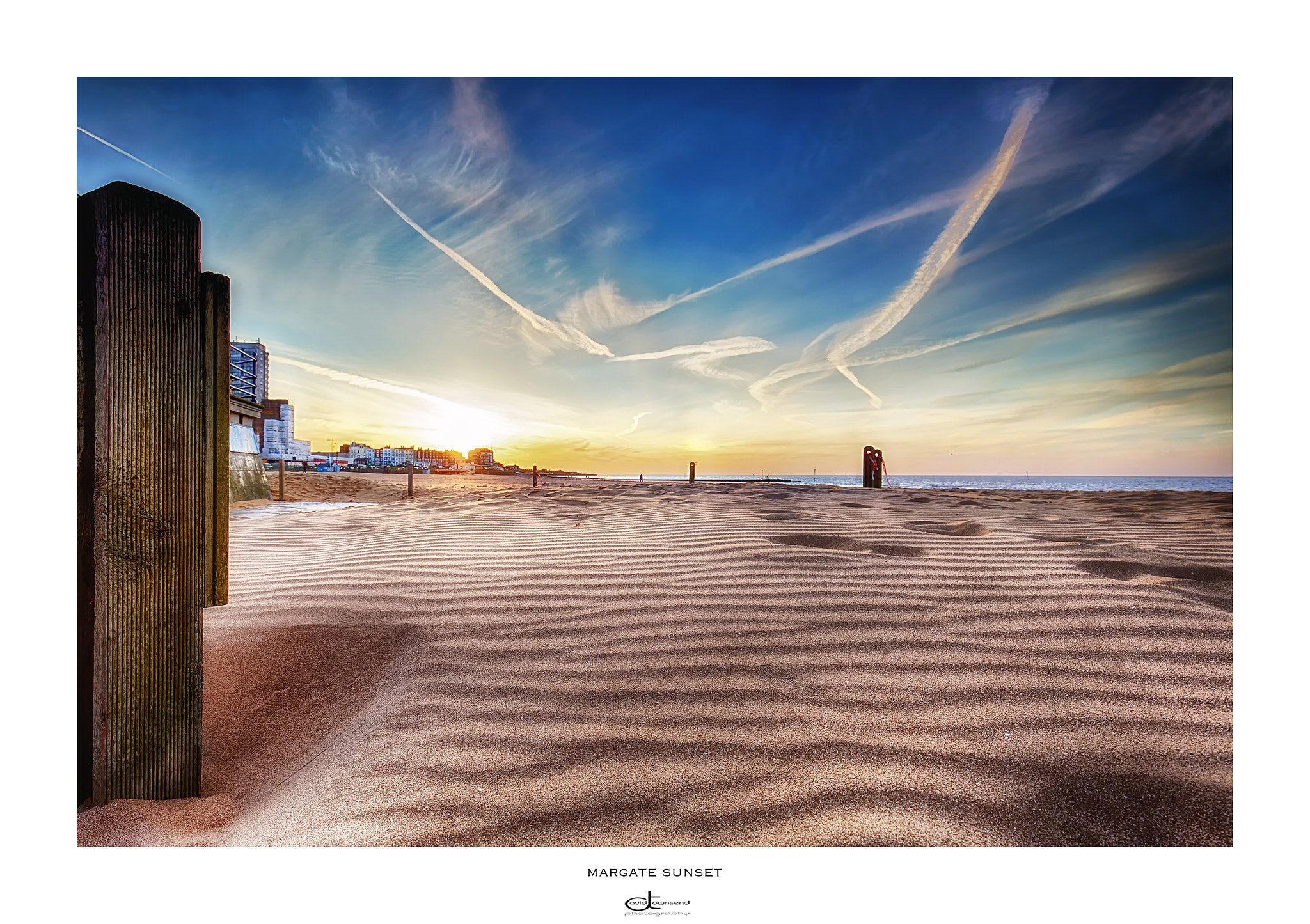 Canon EF 16-35mm F4L IS USM sample photo. Margate sunset  photography