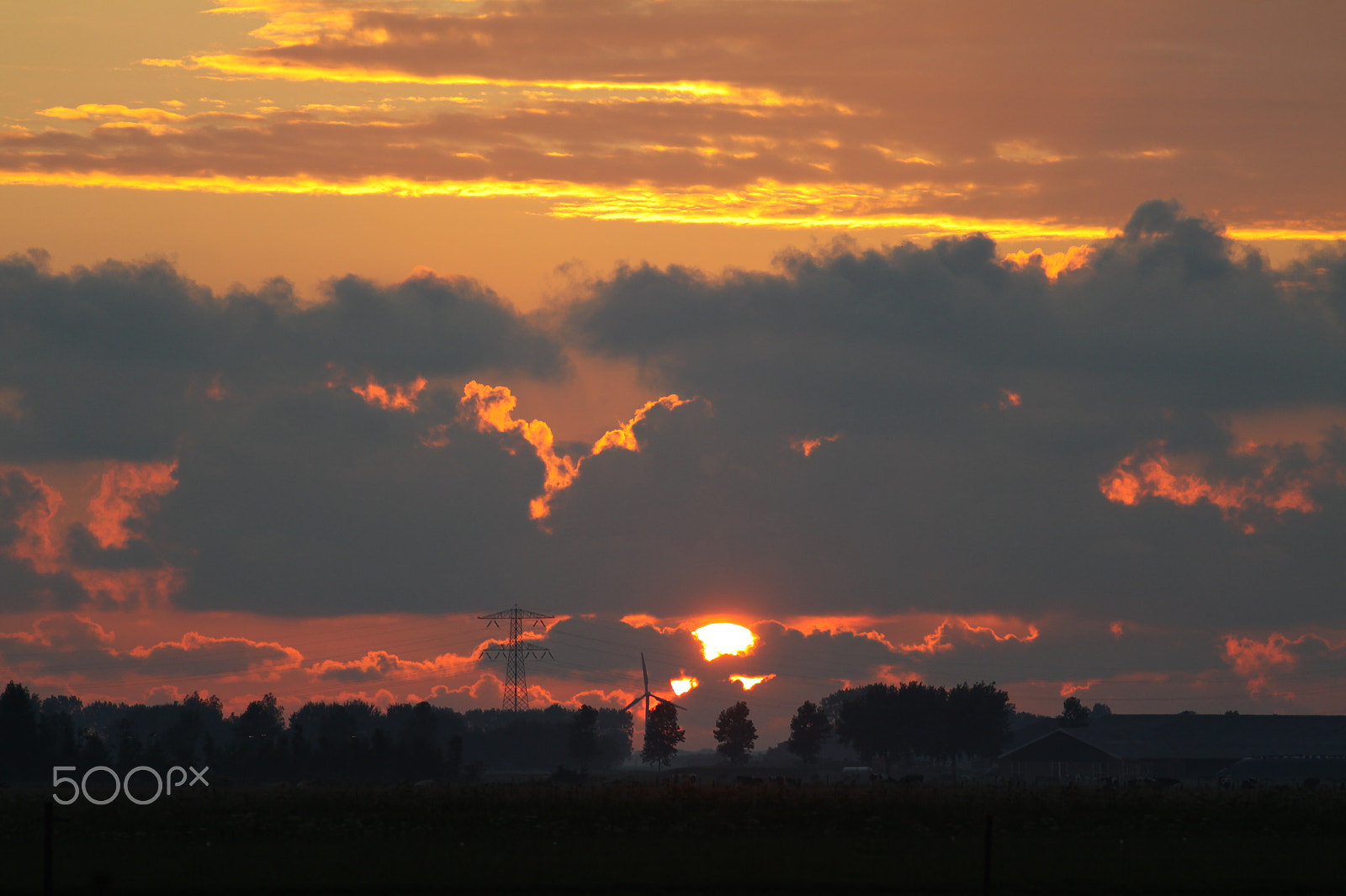 Canon EOS 50D + Canon EF 70-200mm F4L USM sample photo. Sky on fire photography