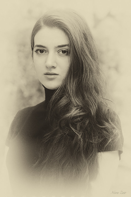 Canon EF 90-300mm F4.5-5.6 sample photo. Algerian girl photography