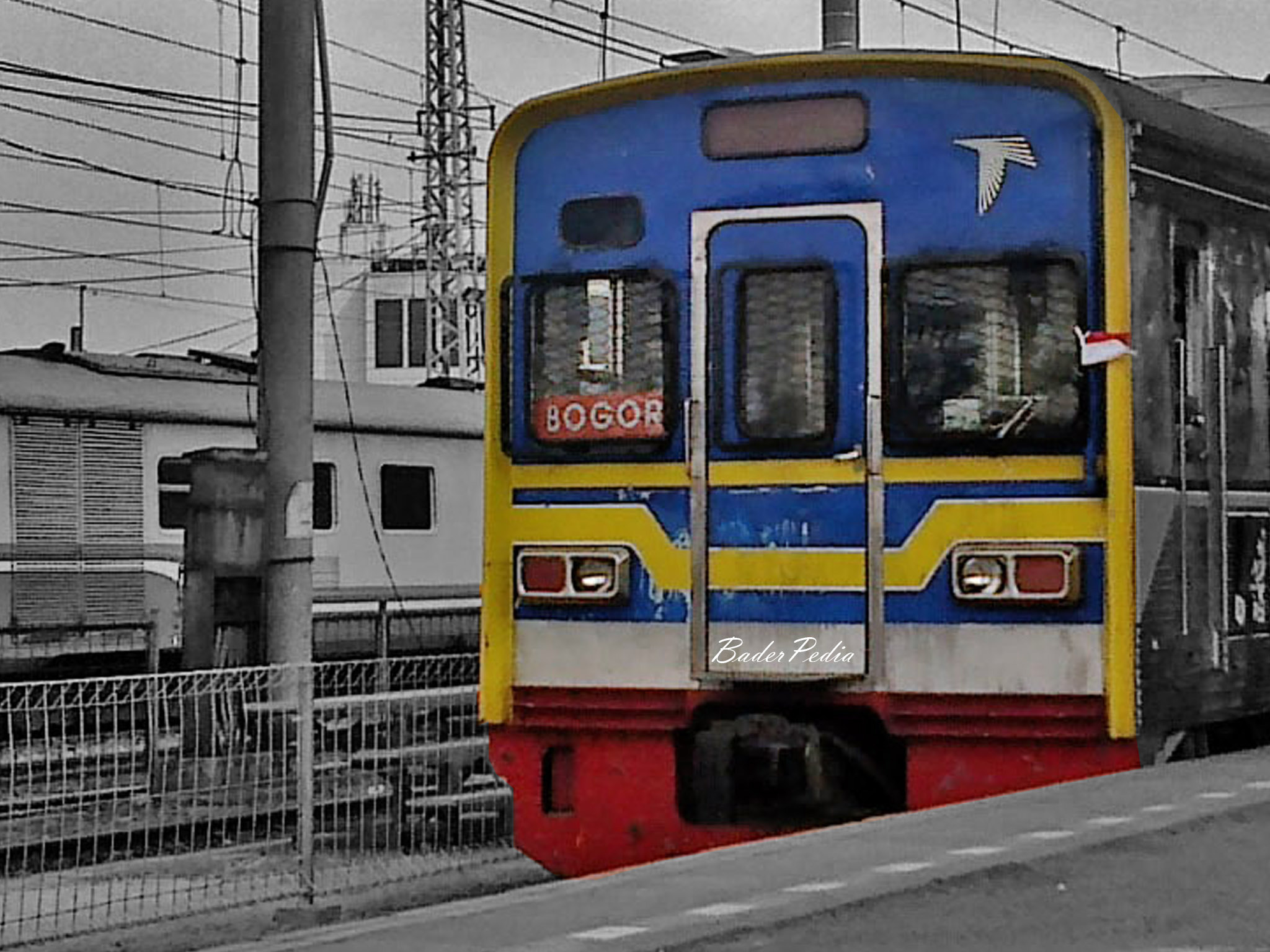 Nokia C5-03 sample photo. Indonesan railways photography