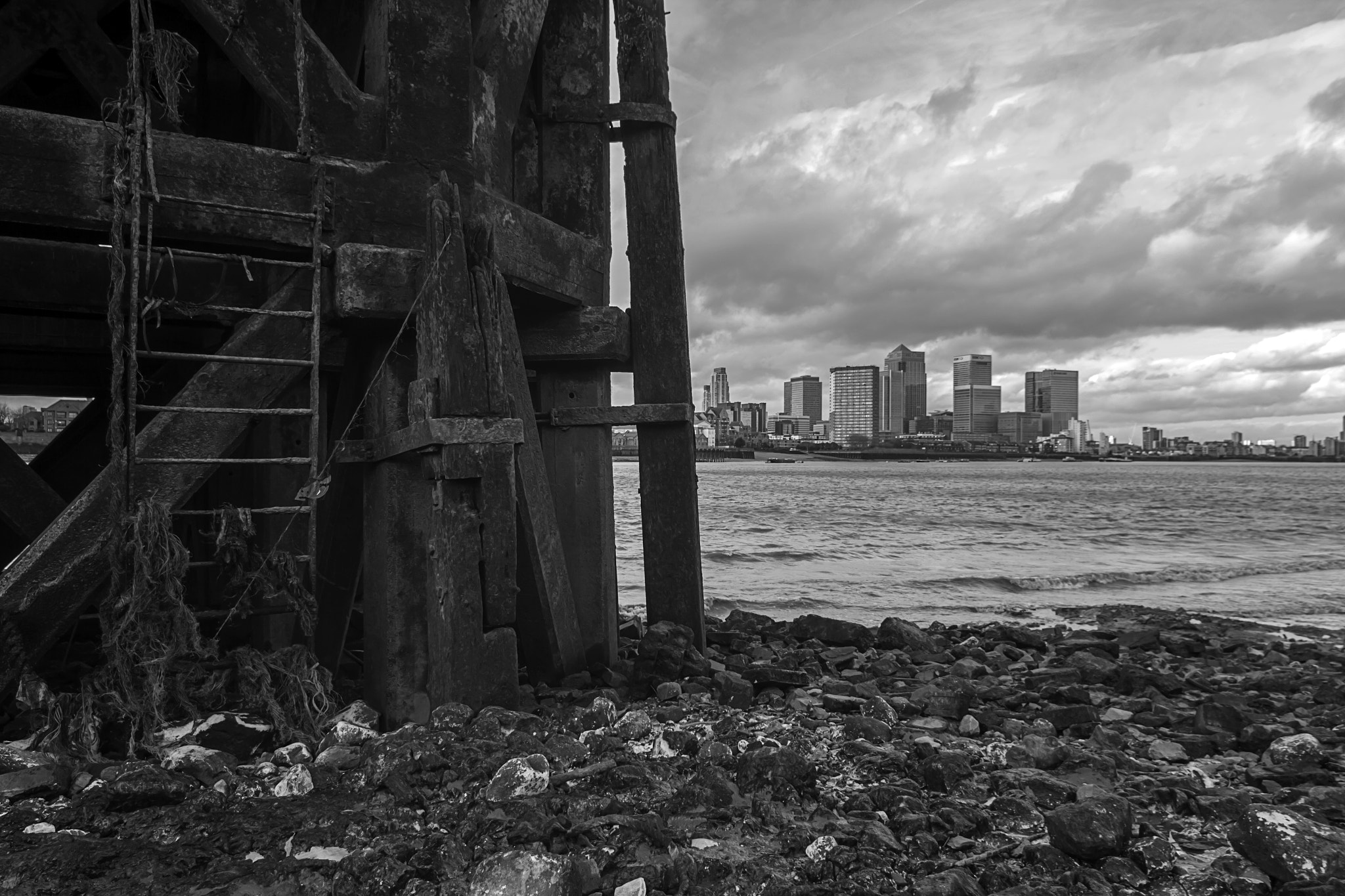 Canon EOS 60D sample photo. New city vs. old city photography