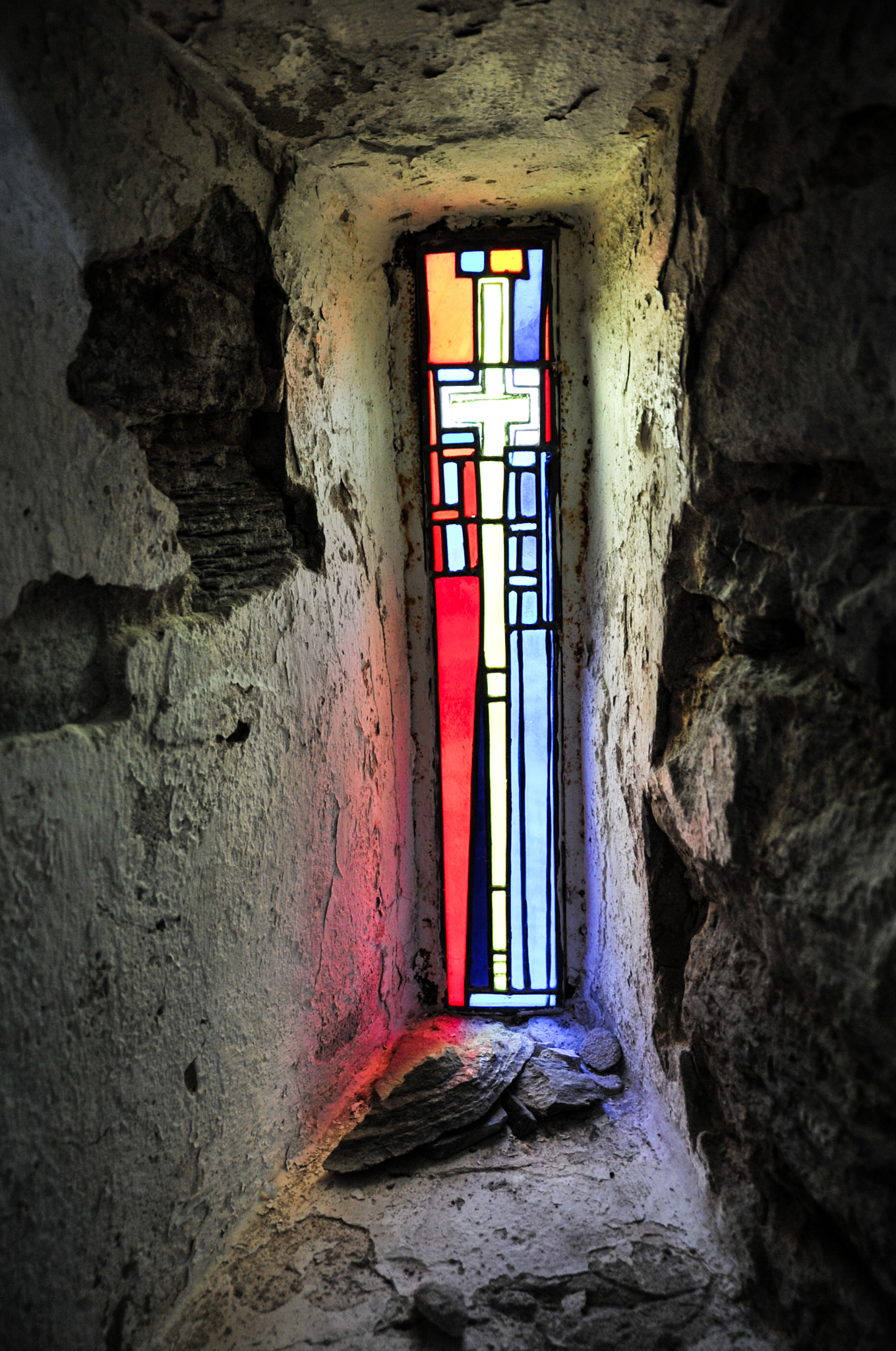 Nikon D3S + Sigma 17-70mm F2.8-4 DC Macro OS HSM sample photo. Old  church window photography