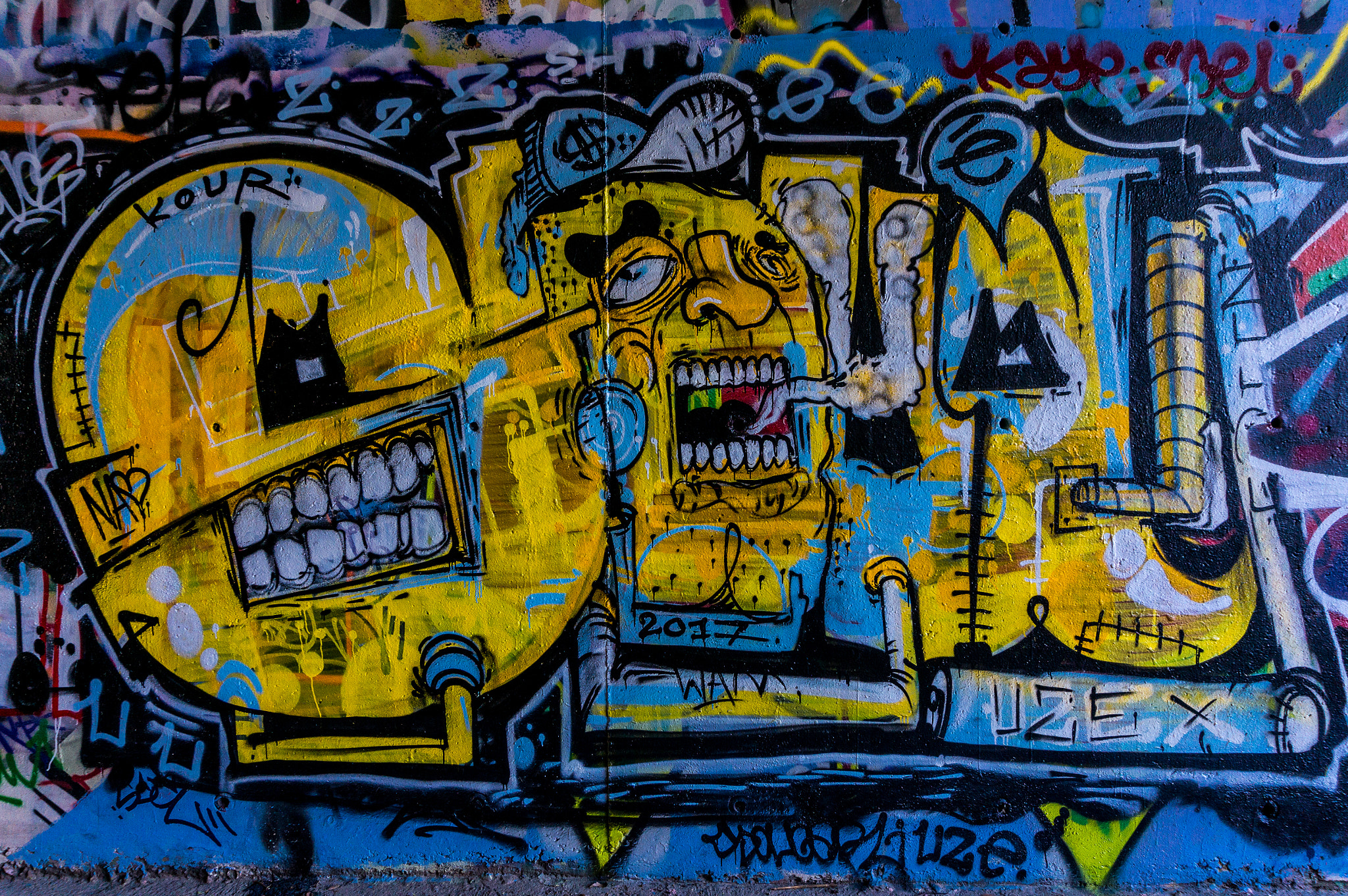 Sony Alpha NEX-5R sample photo. Street art photography
