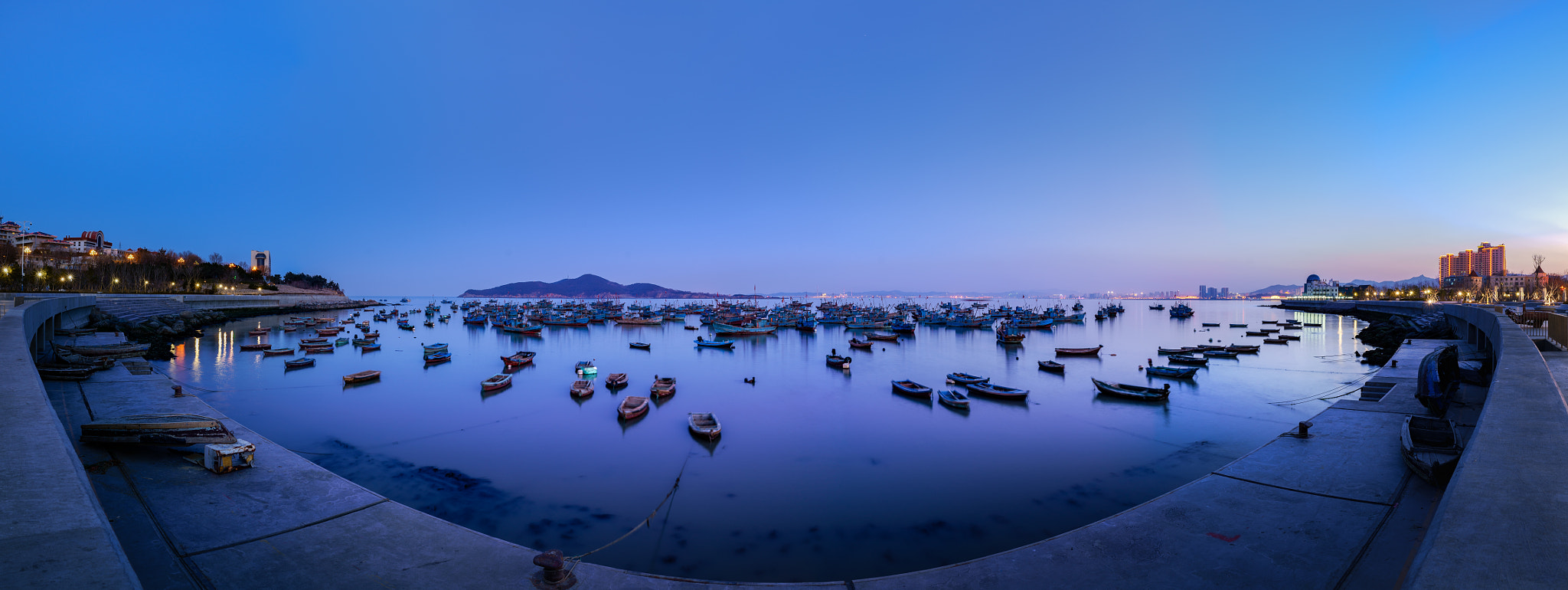 ZEISS Batis 25mm F2 sample photo. Boat time photography