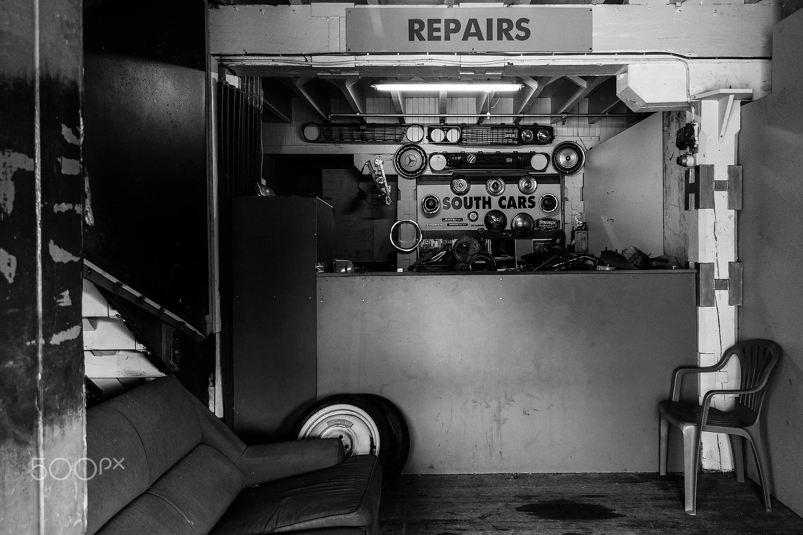 Fujifilm X-Pro2 + Fujifilm XF 10-24mm F4 R OIS sample photo. Car parts store, nz photography