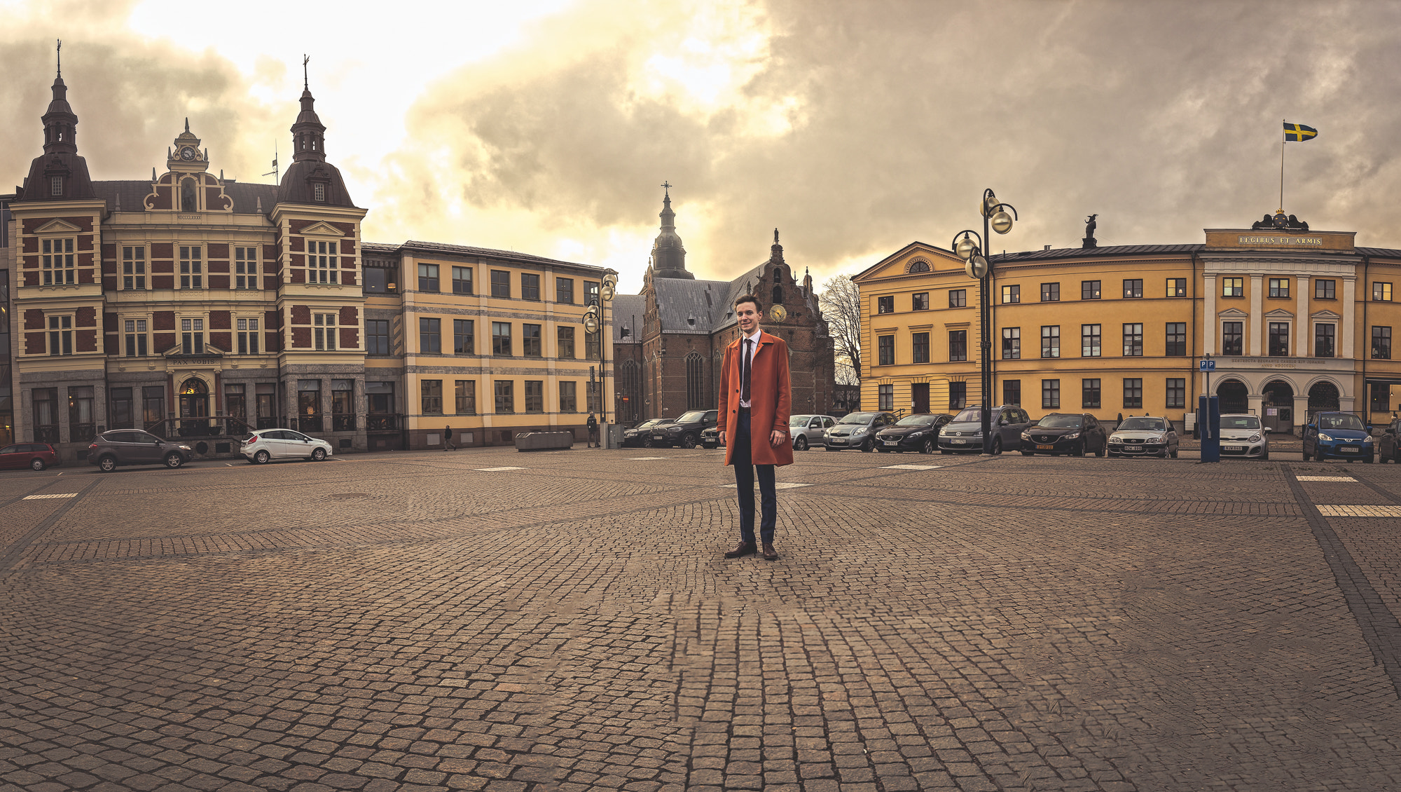 Canon EF 24-70mm F4L IS USM sample photo. Hampus algotsson, stand up comedian, at the town square in kristianstad. photography