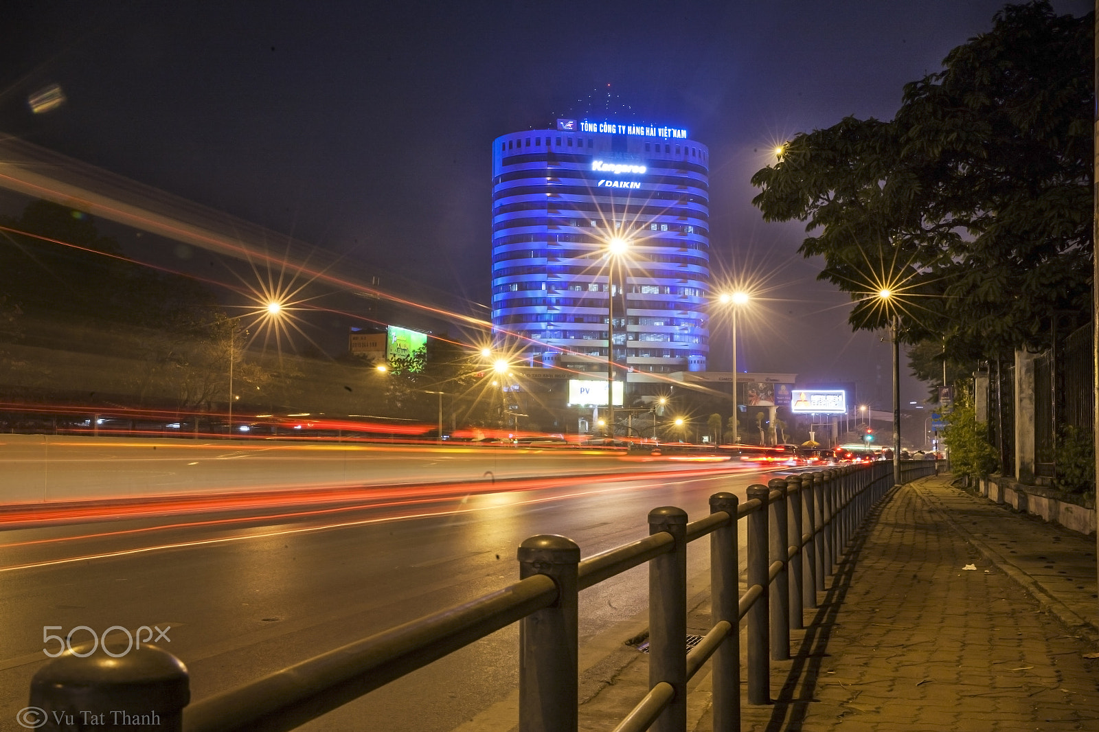 Canon EF 24-70mm F2.8L II USM sample photo. Hoa đăng kim liên photography