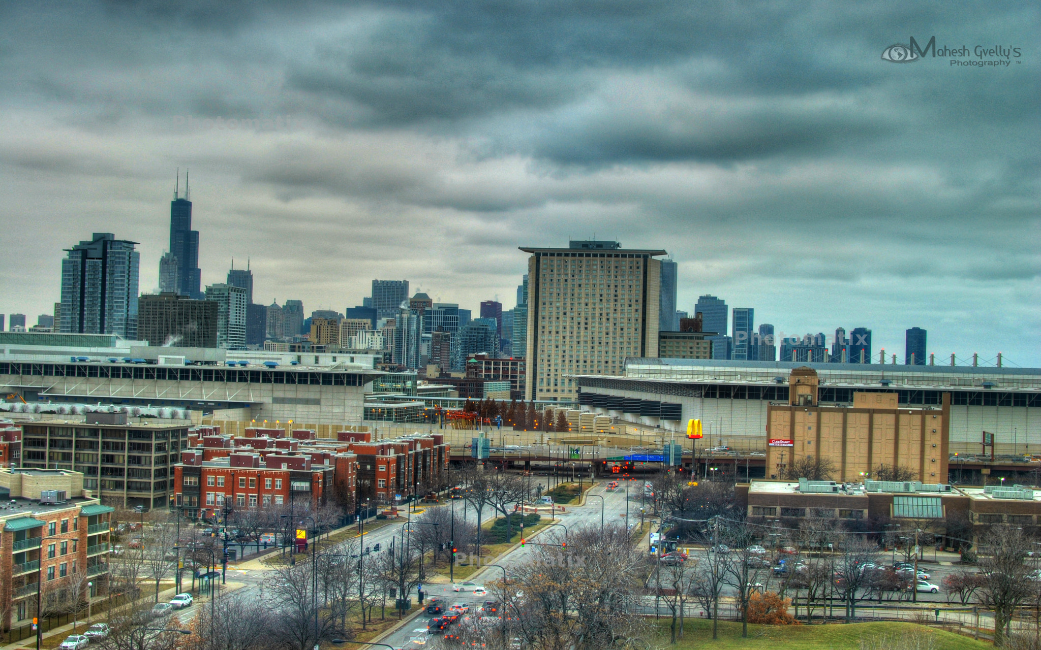 Nikon D3000 + Nikon AF-S DX Nikkor 35mm F1.8G sample photo. Chicago downtown - dramatic photography