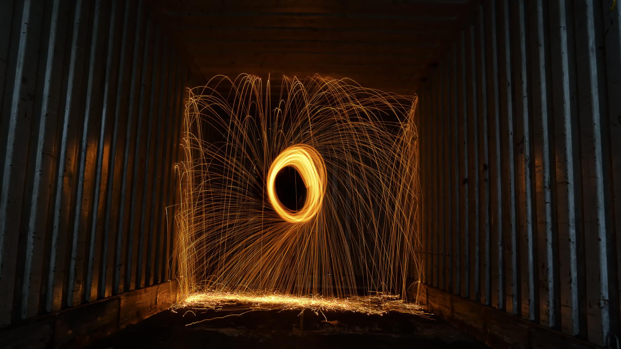 Sony SLT-A77 + Sony DT 18-55mm F3.5-5.6 SAM sample photo. Container steel wool photography