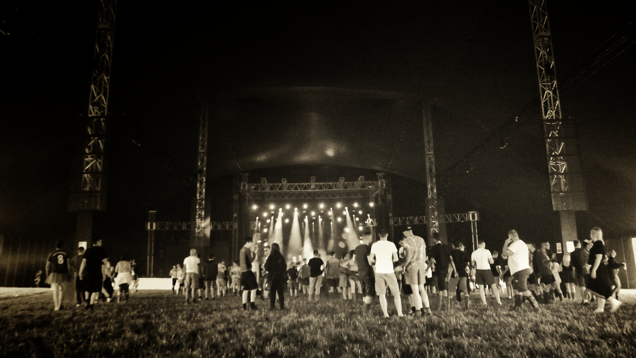 Fujifilm FinePix S4200 sample photo. Creamfields2016 photography