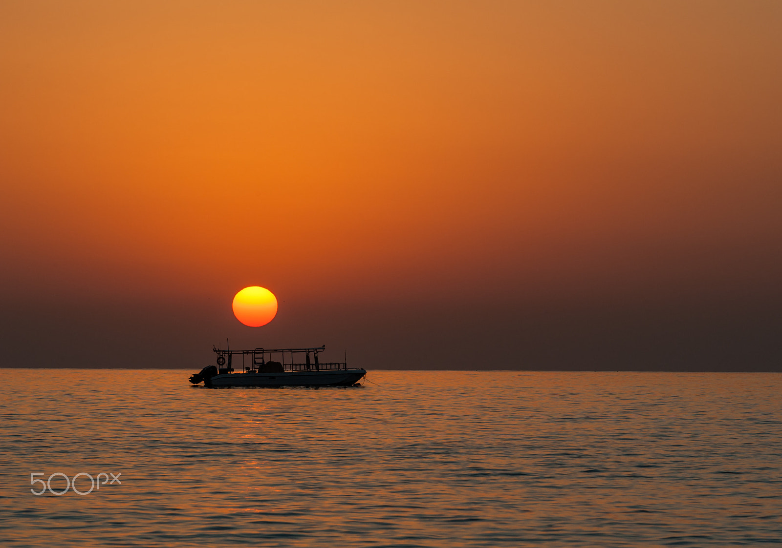 Nikon AF-S Nikkor 70-200mm F4G ED VR sample photo. Sunrise at indian ocean / fujairah uae photography