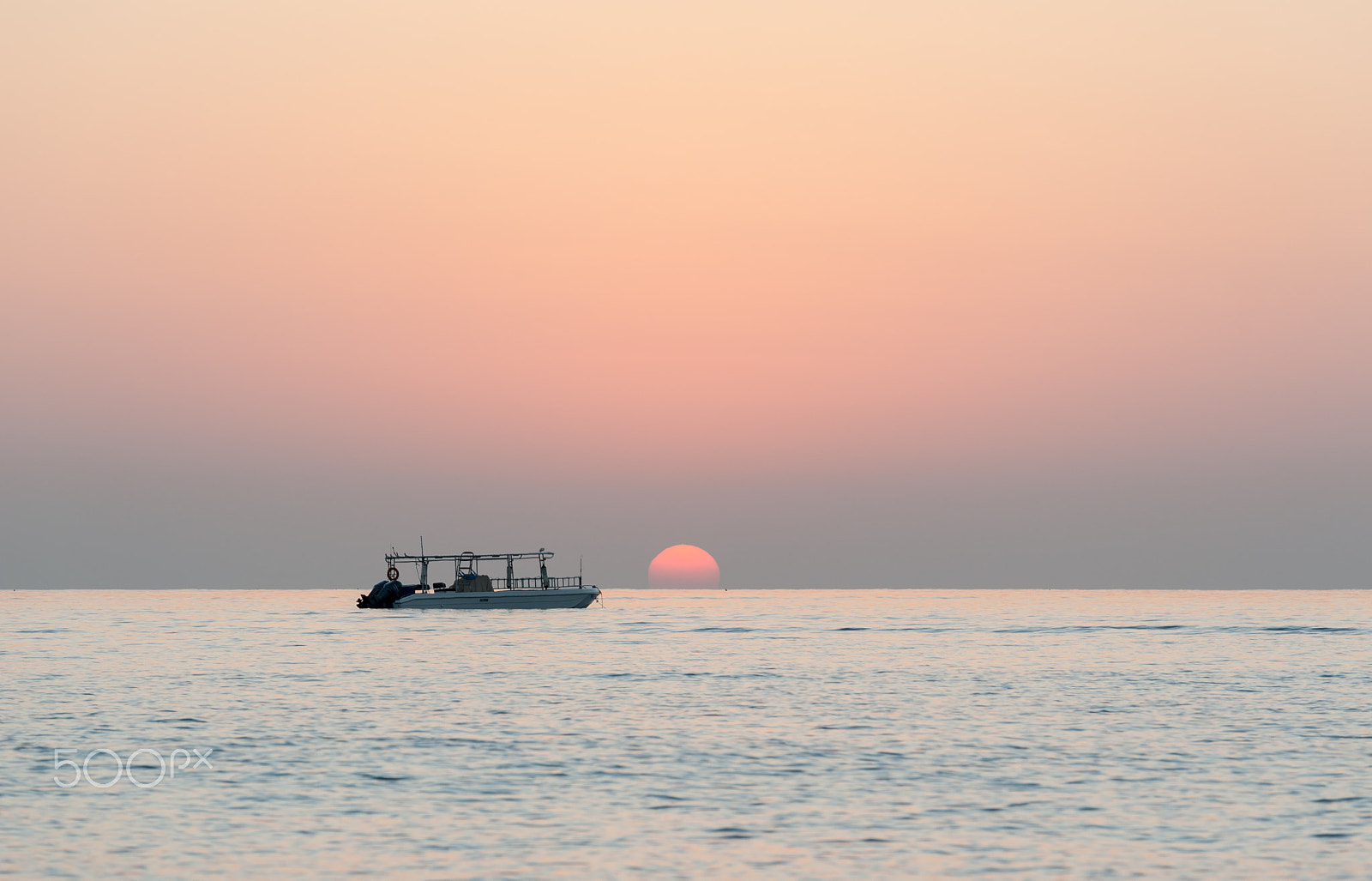 Nikon AF-S Nikkor 70-200mm F4G ED VR sample photo. Sunrise at indian ocean / fujairah uae photography