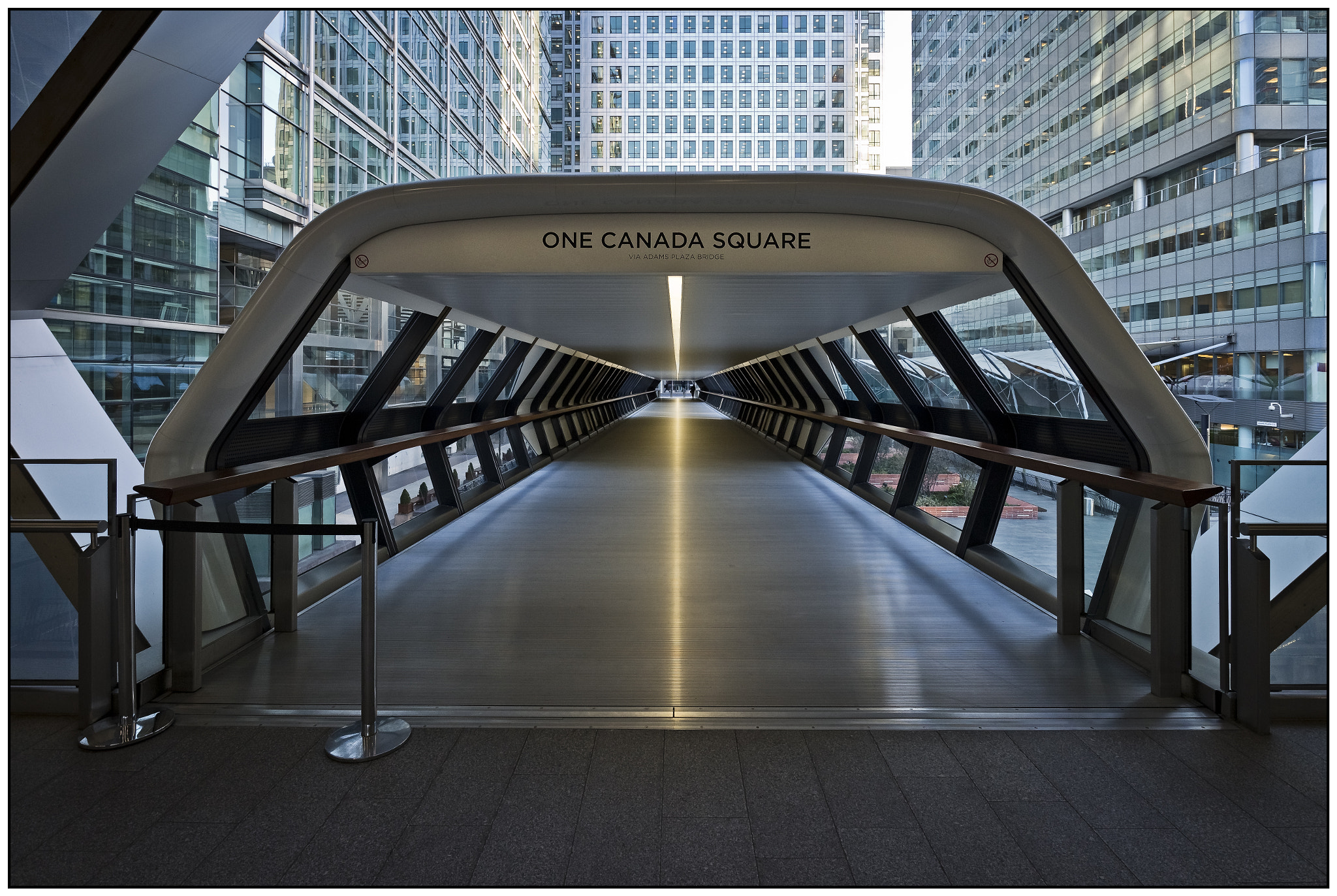 Canon EOS M + Canon EF-M 11-22mm F4-5.6 IS STM sample photo. One canada square, canary wharf, london. photography