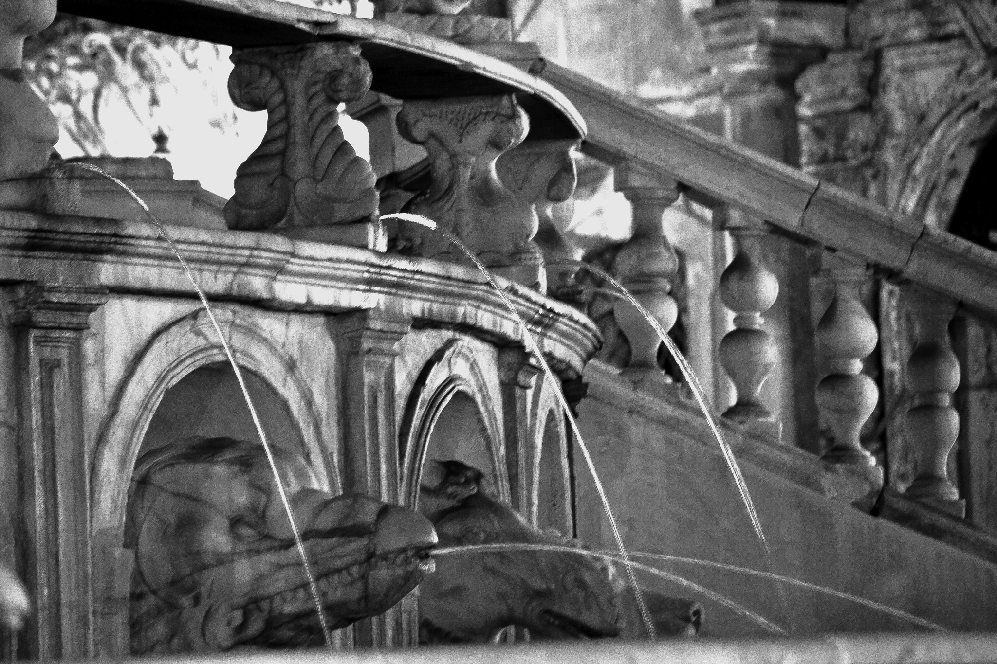 Canon EOS 1000D (EOS Digital Rebel XS / EOS Kiss F) sample photo. Palermo - fontana pretoria photography