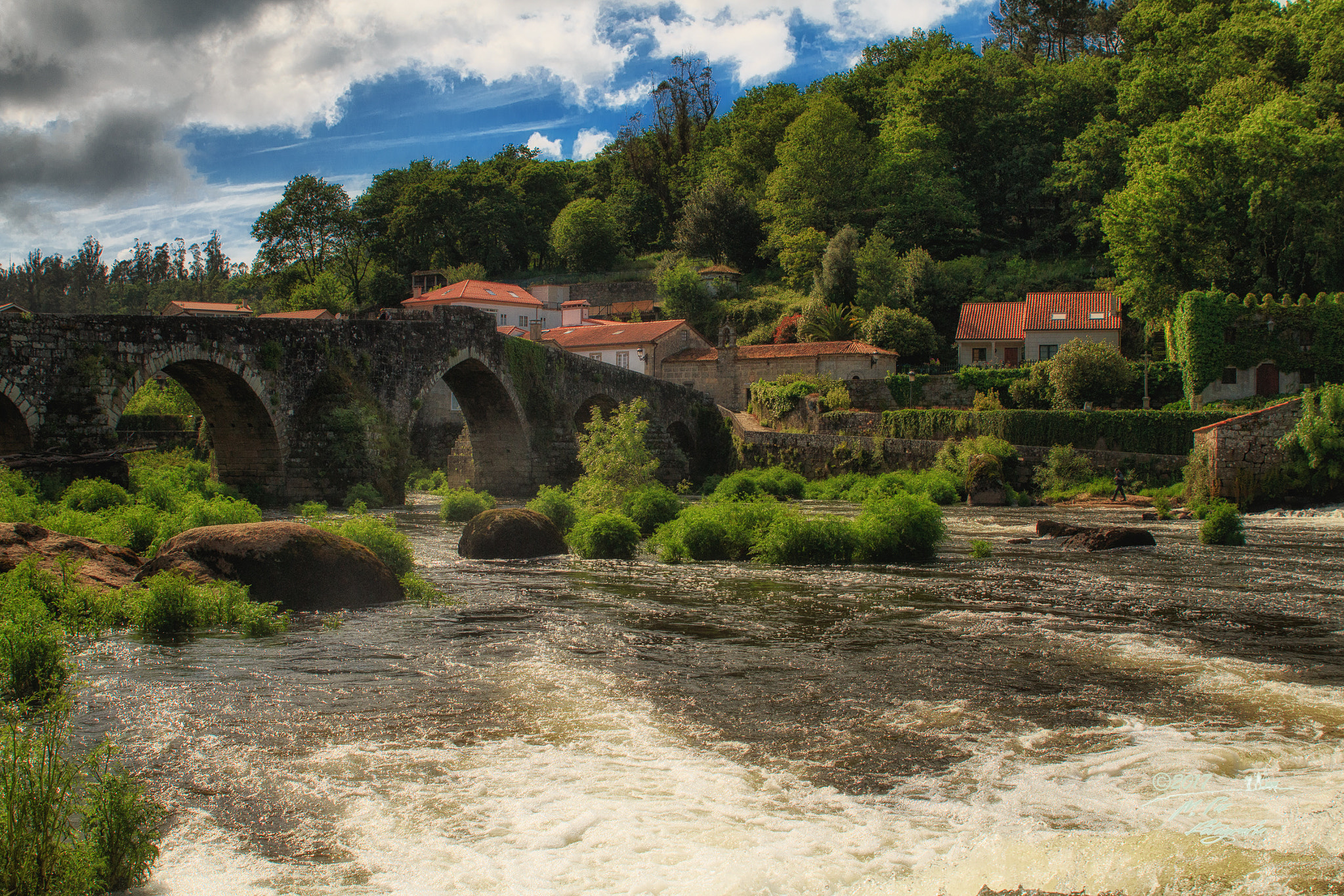 Canon EOS 70D + Sigma 24-70mm F2.8 EX DG Macro sample photo. The old bridge ii photography