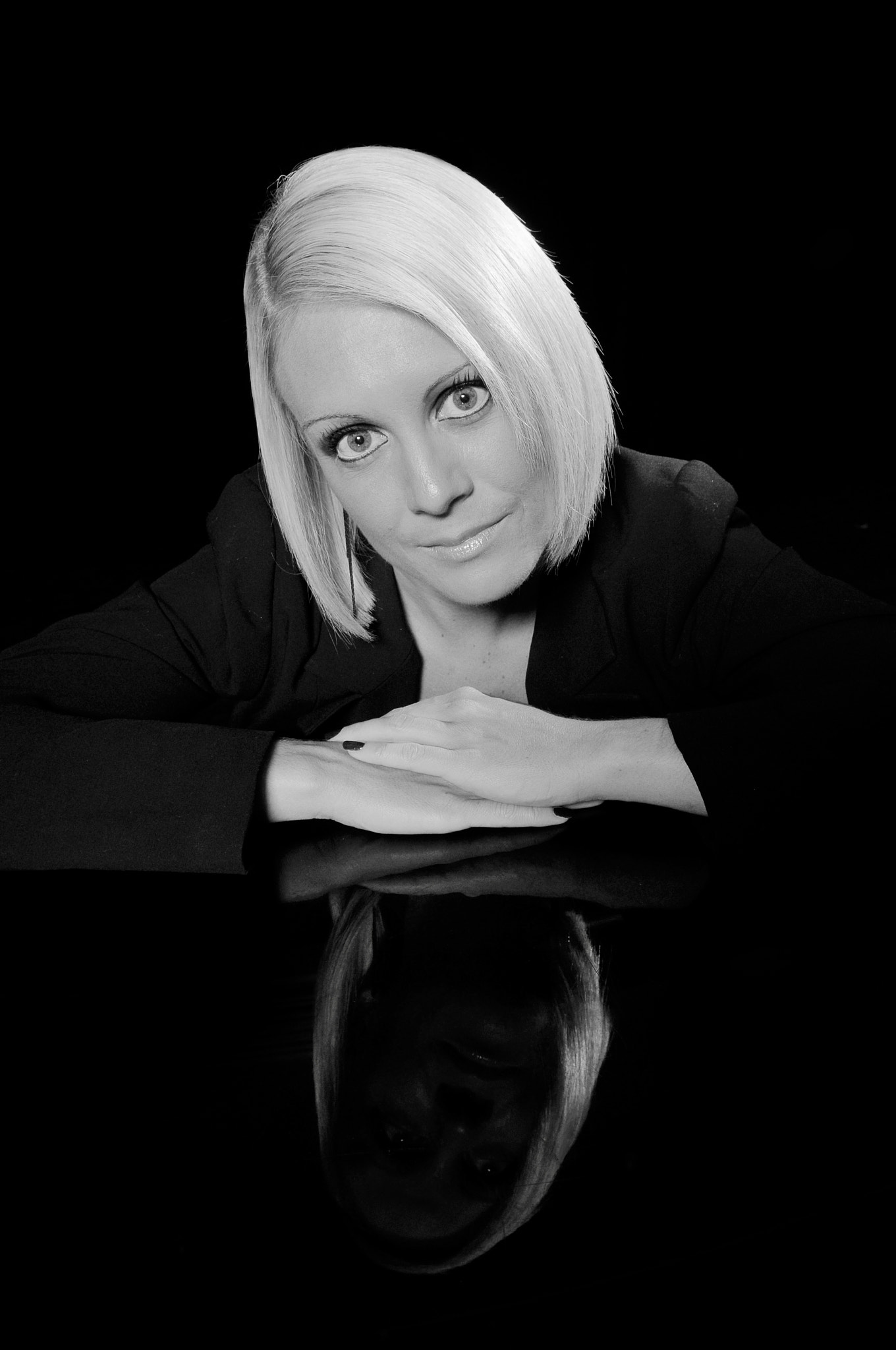 Nikon D300 sample photo. Blond b&w photography