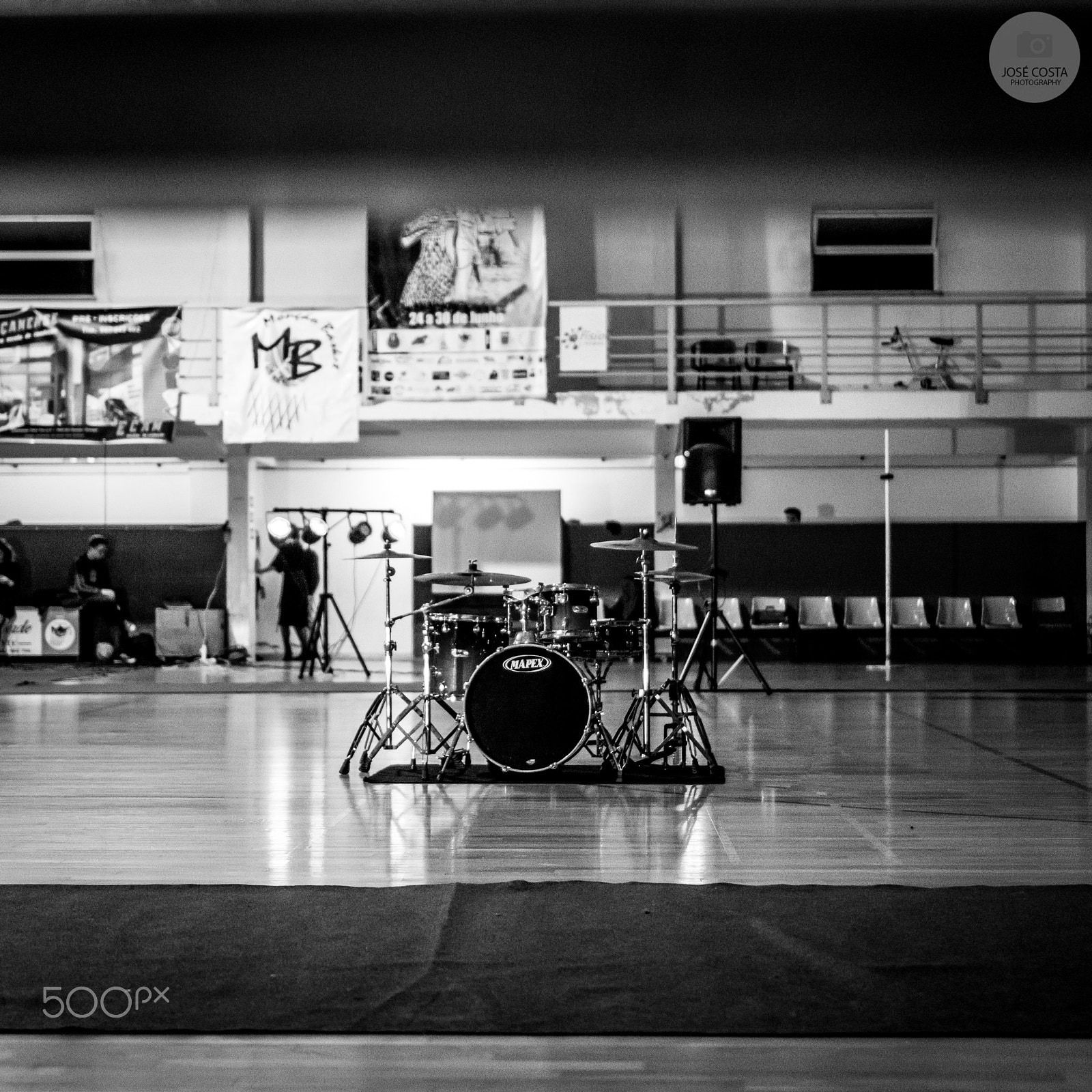 Nikon D7200 + Sigma 18-35mm F1.8 DC HSM Art sample photo. Drums photography