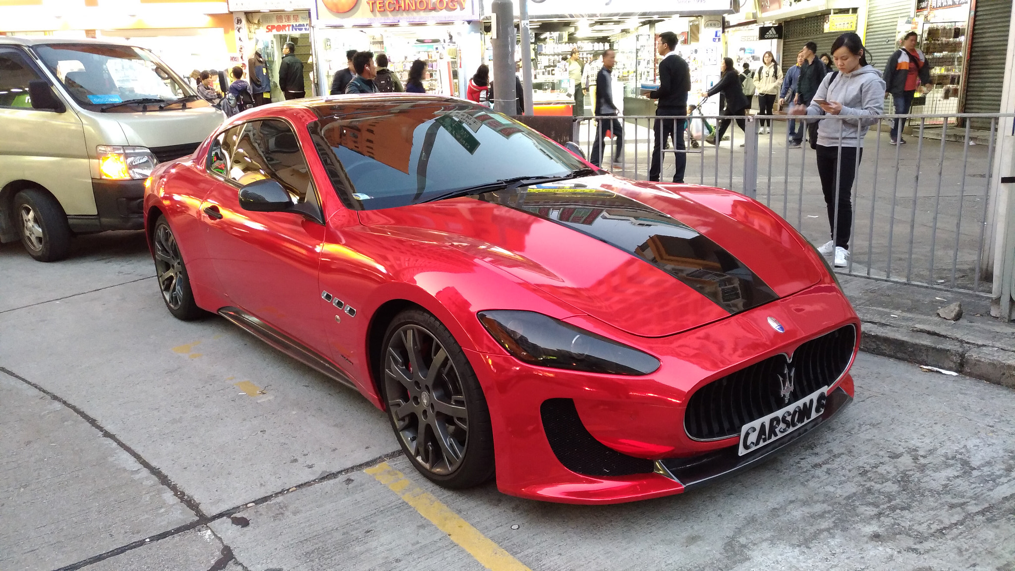 ASUS ZenFone 3 (ZE520KL) sample photo. Red maserati in hongkong photography