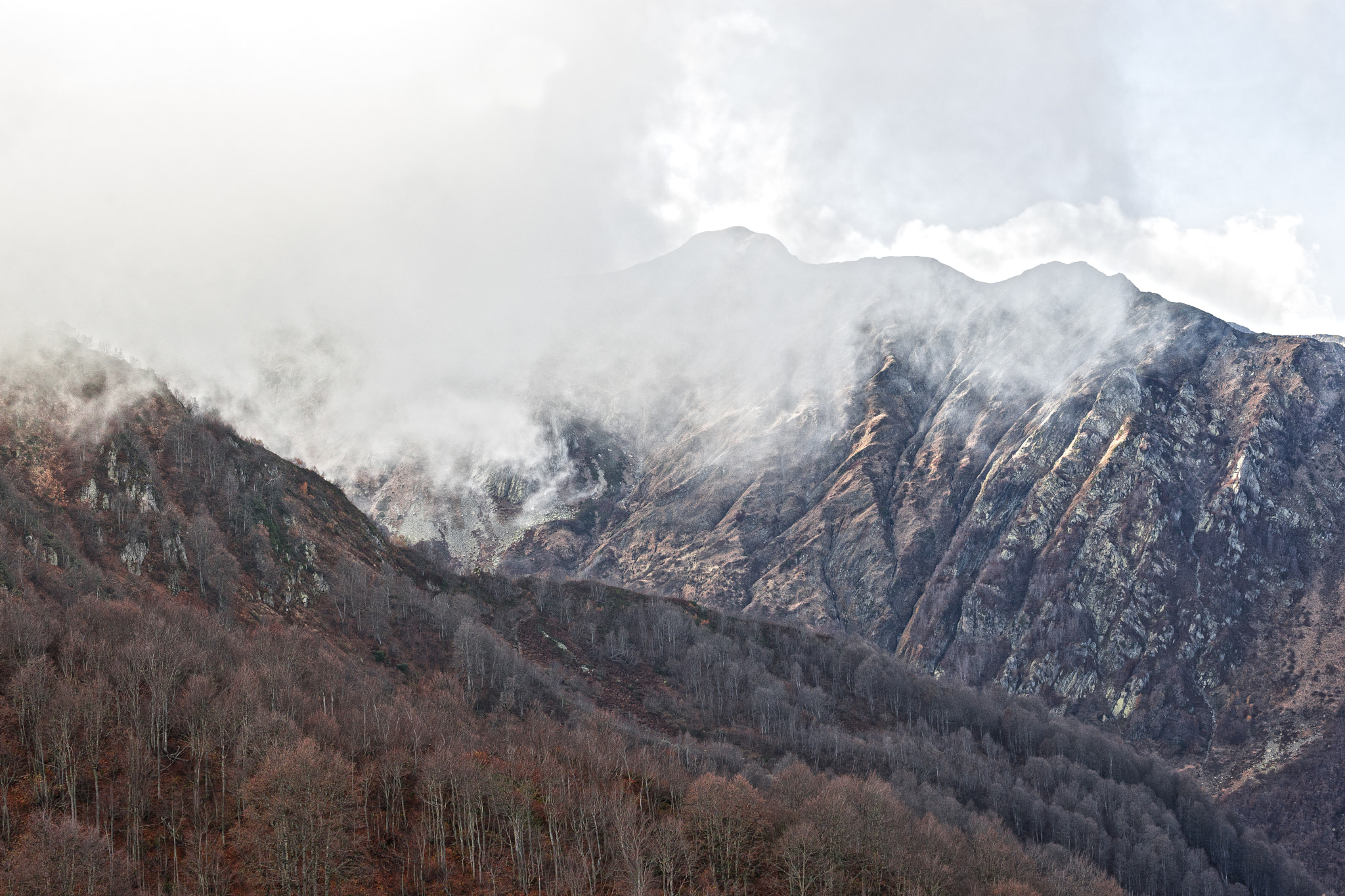 Tamron SP 70-300mm F4-5.6 Di USD sample photo. In the mountains photography