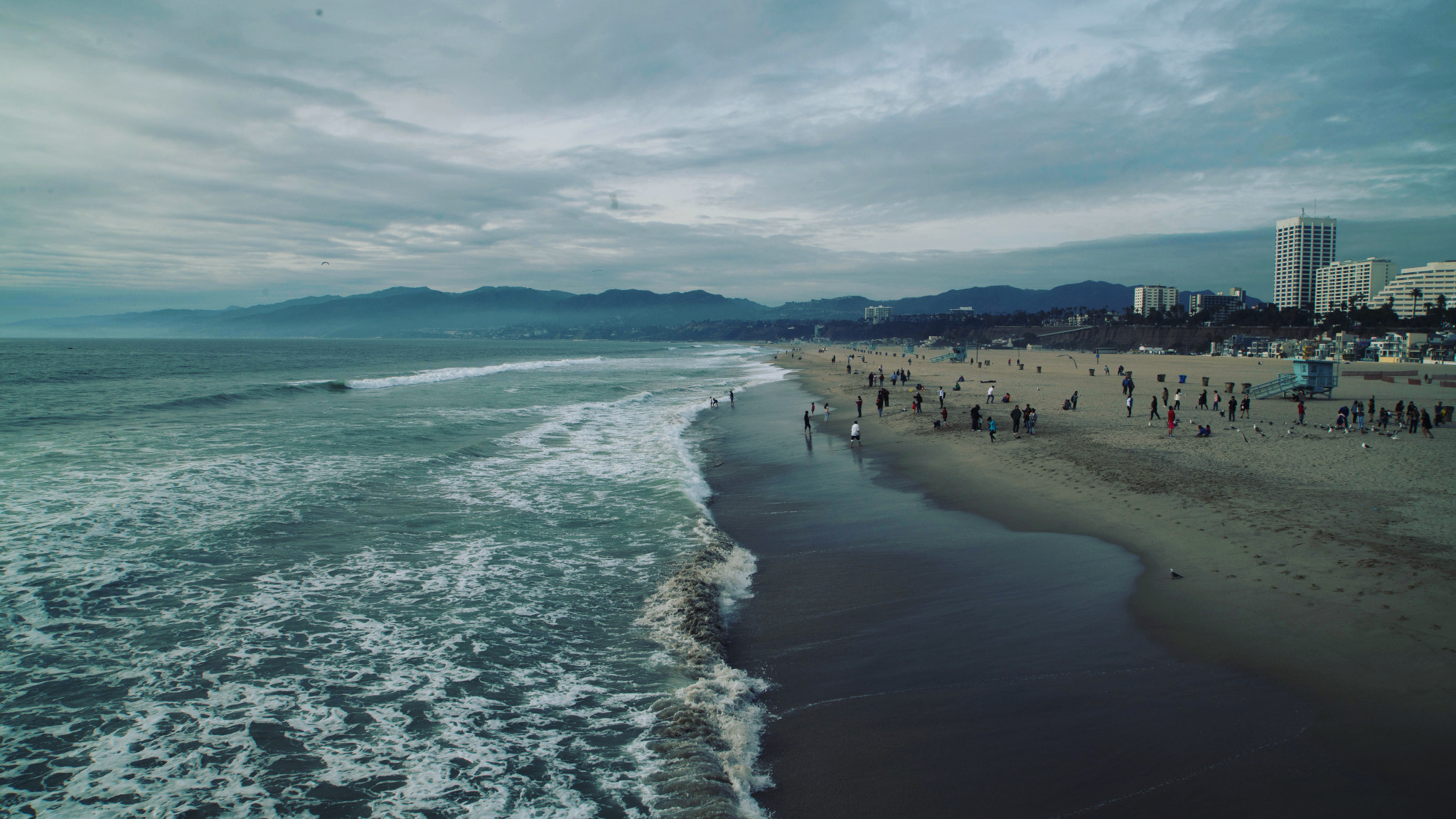 Sony a7R II + Tamron 18-270mm F3.5-6.3 Di II PZD sample photo. Cloudy day in santa monica photography