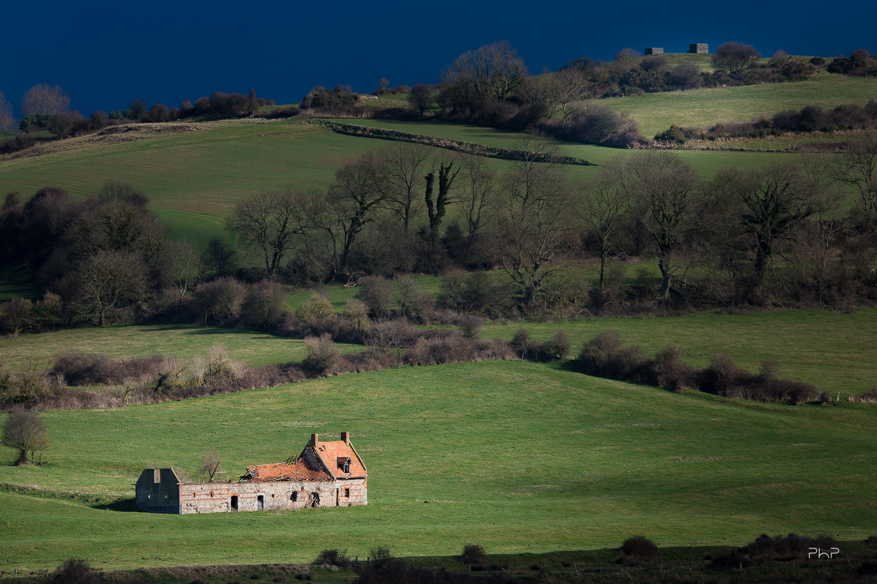 Canon EF 100-400mm F4.5-5.6L IS USM sample photo. La maison abandonnée photography